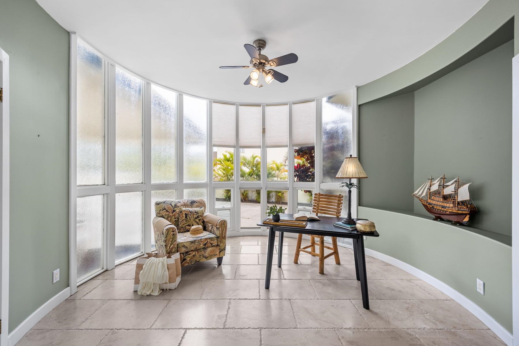 1520  Kilinoe Pl , Wailuku home - photo 14 of 50