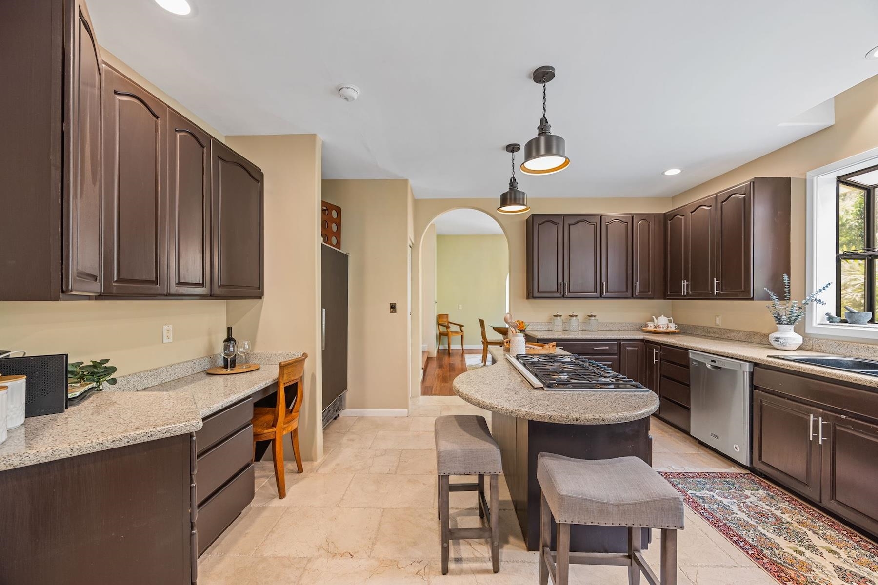 1520  Kilinoe Pl , Wailuku home - photo 16 of 50