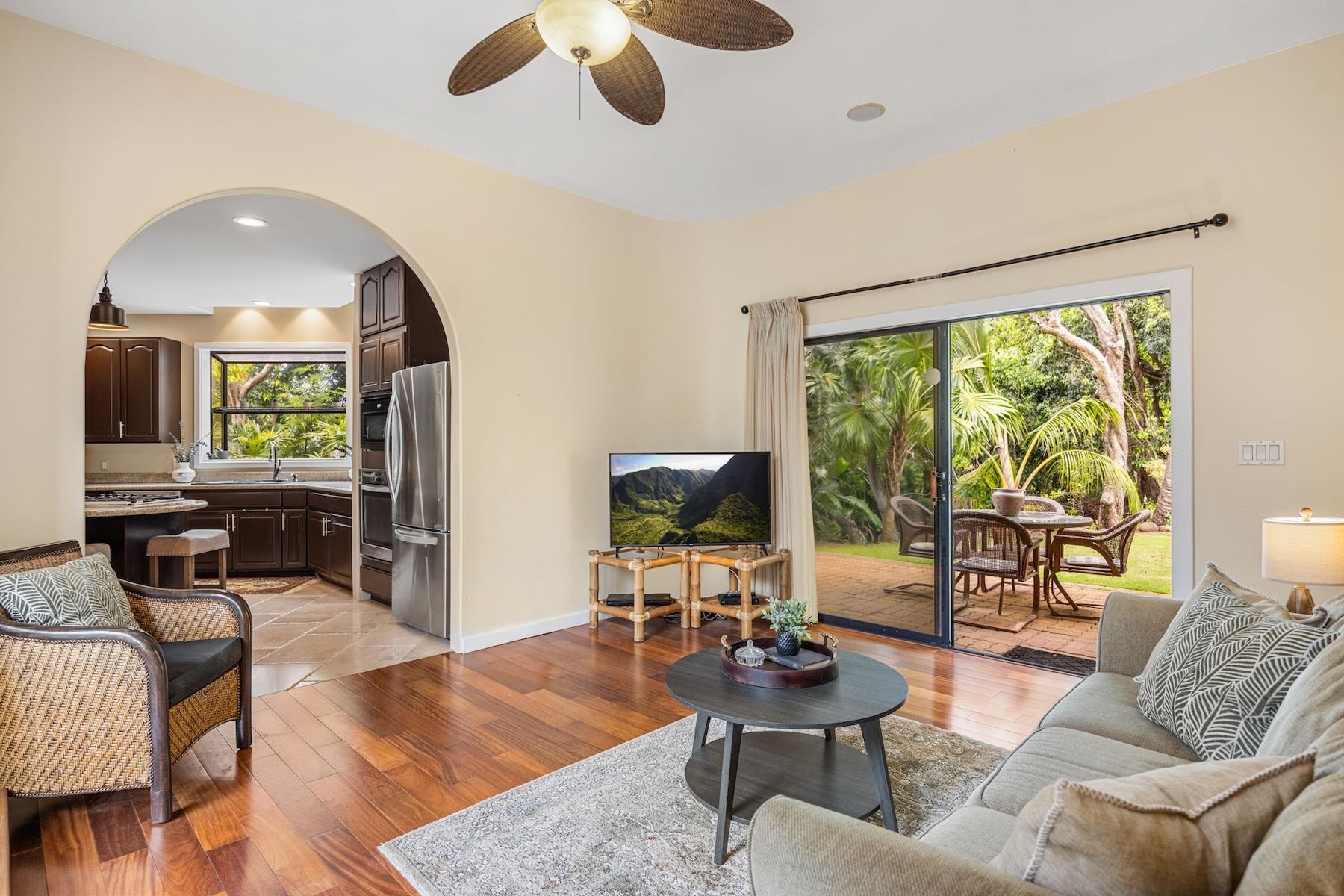 1520  Kilinoe Pl , Wailuku home - photo 21 of 50