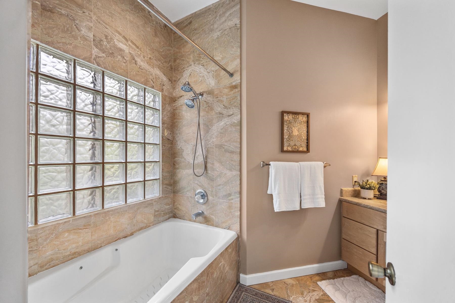 1520  Kilinoe Pl , Wailuku home - photo 29 of 50