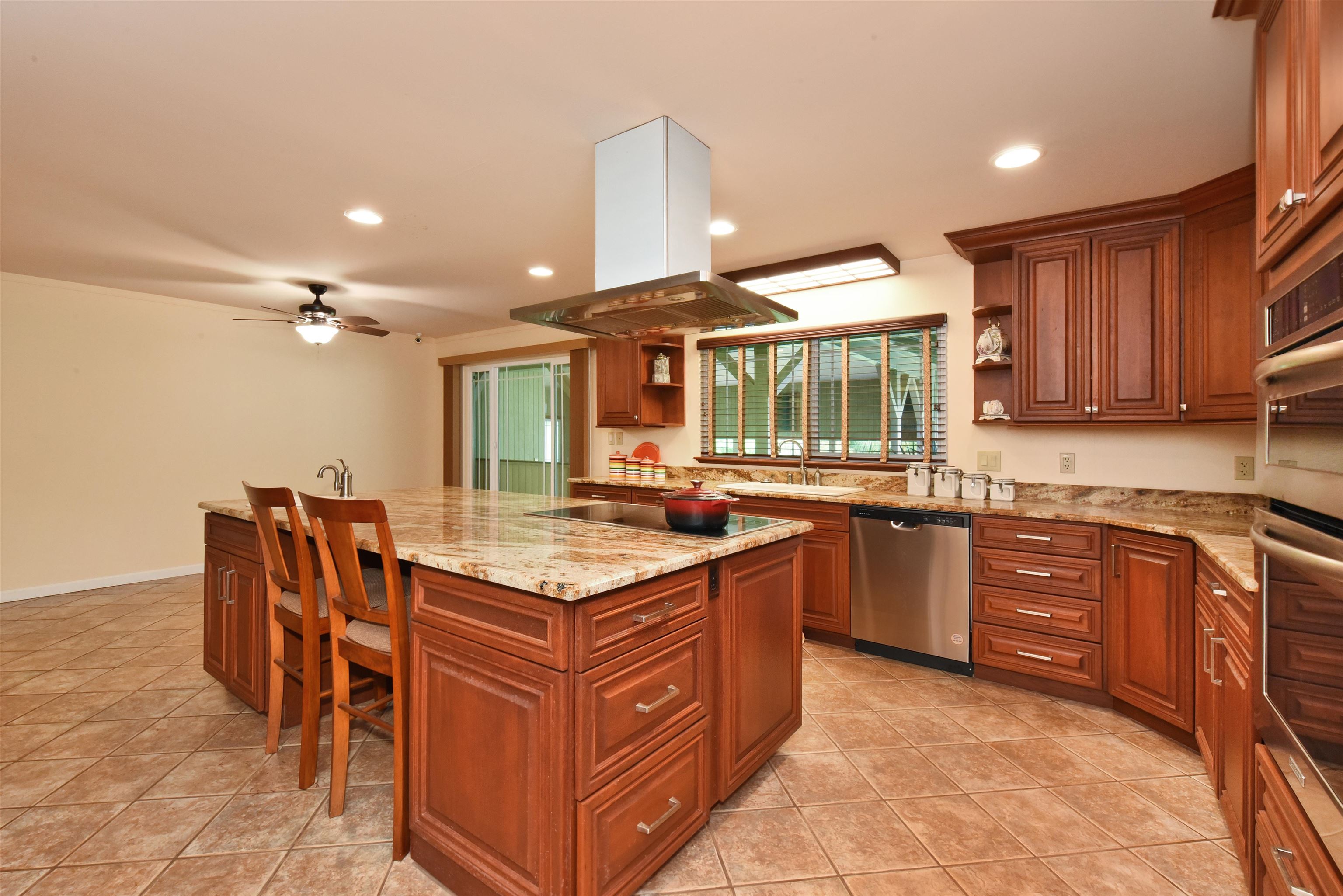 1525  Kaupakalua Rd Haiku, Haiku home - photo 2 of 48