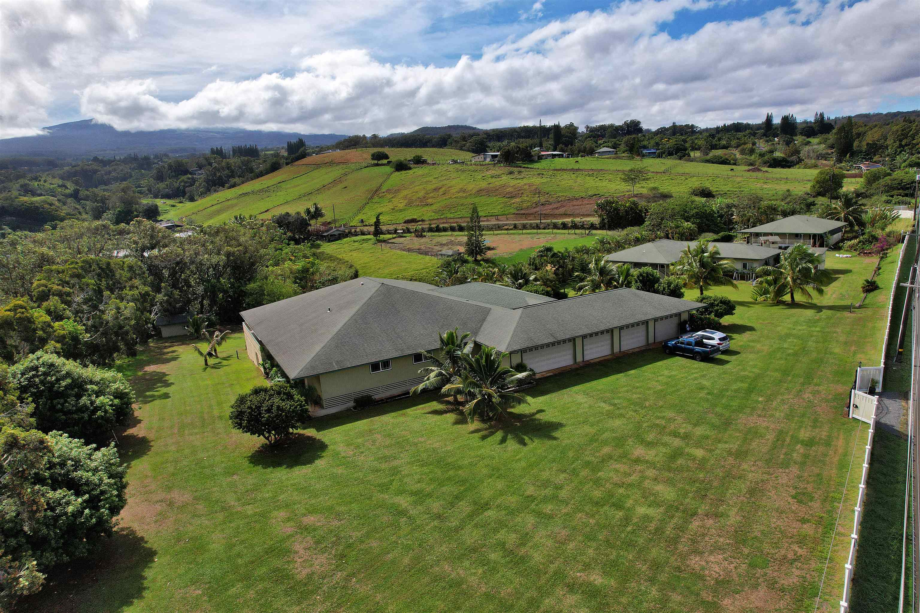 1525  Kaupakalua Rd Haiku, Haiku home - photo 42 of 48