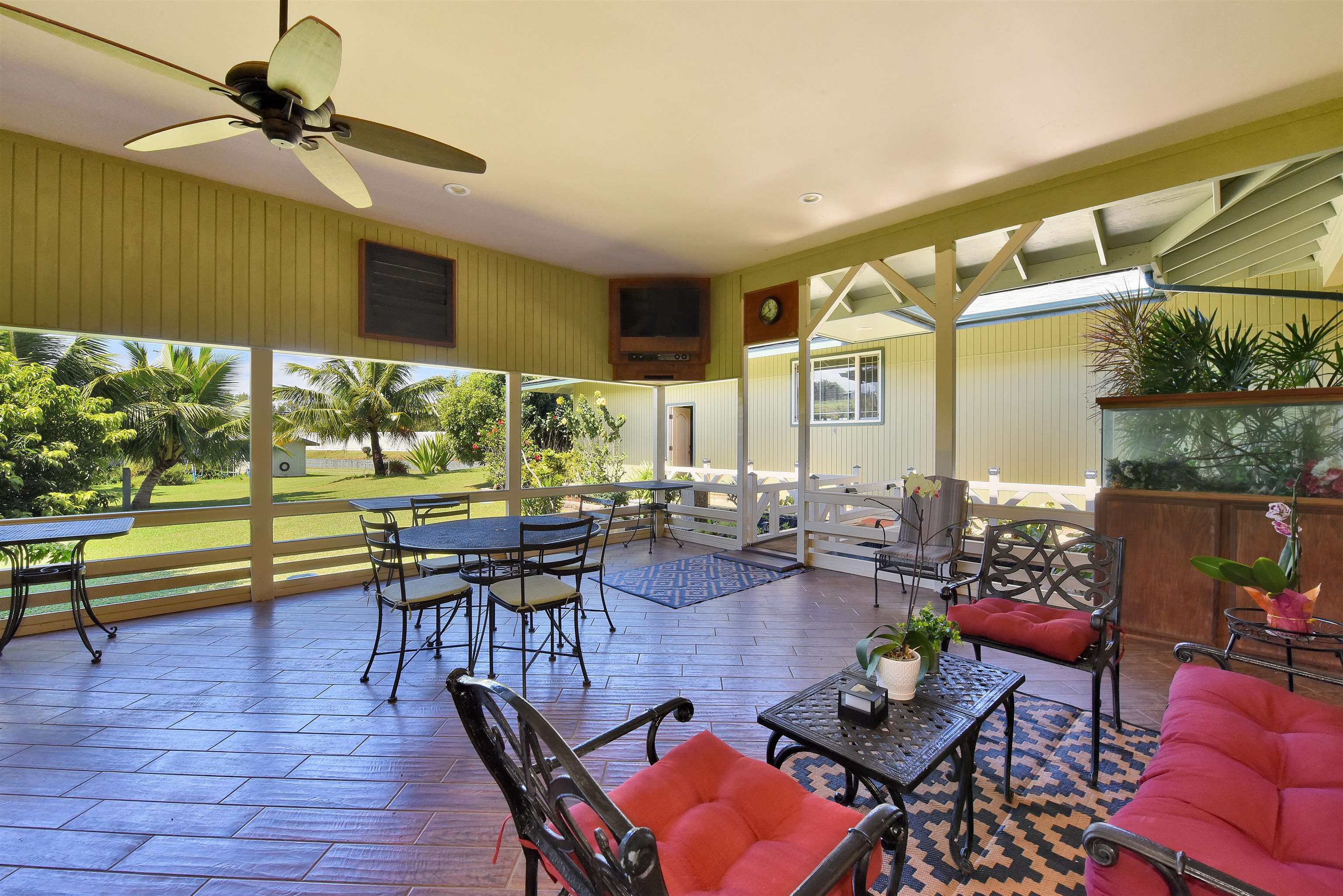 1525  Kaupakalua Rd Haiku, Haiku home - photo 12 of 48