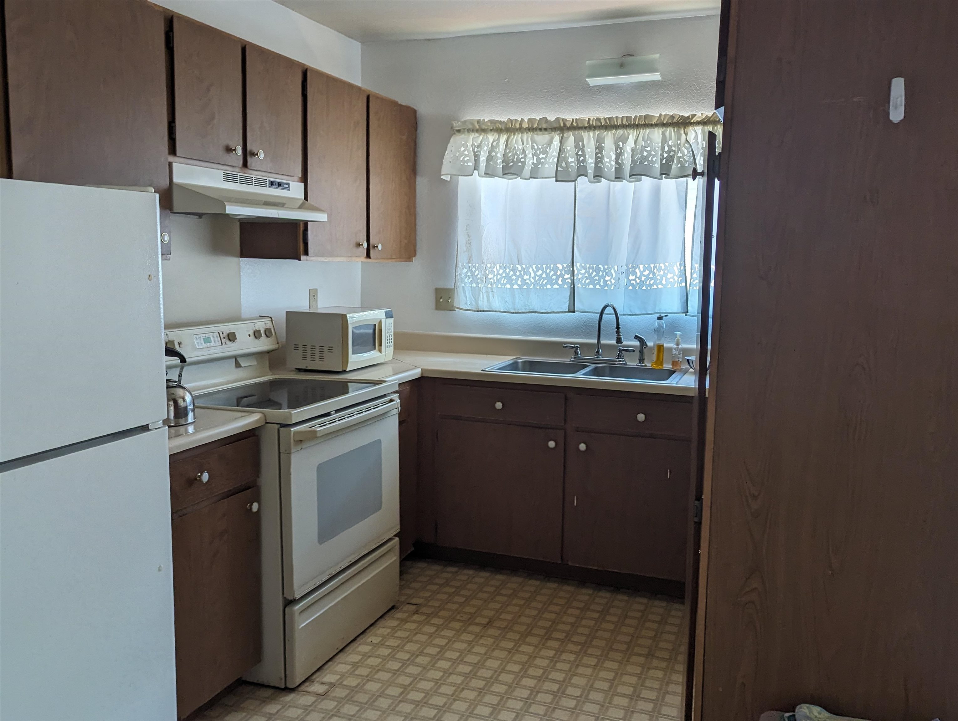 1525  Pakali Pl , Lanai home - photo 9 of 17