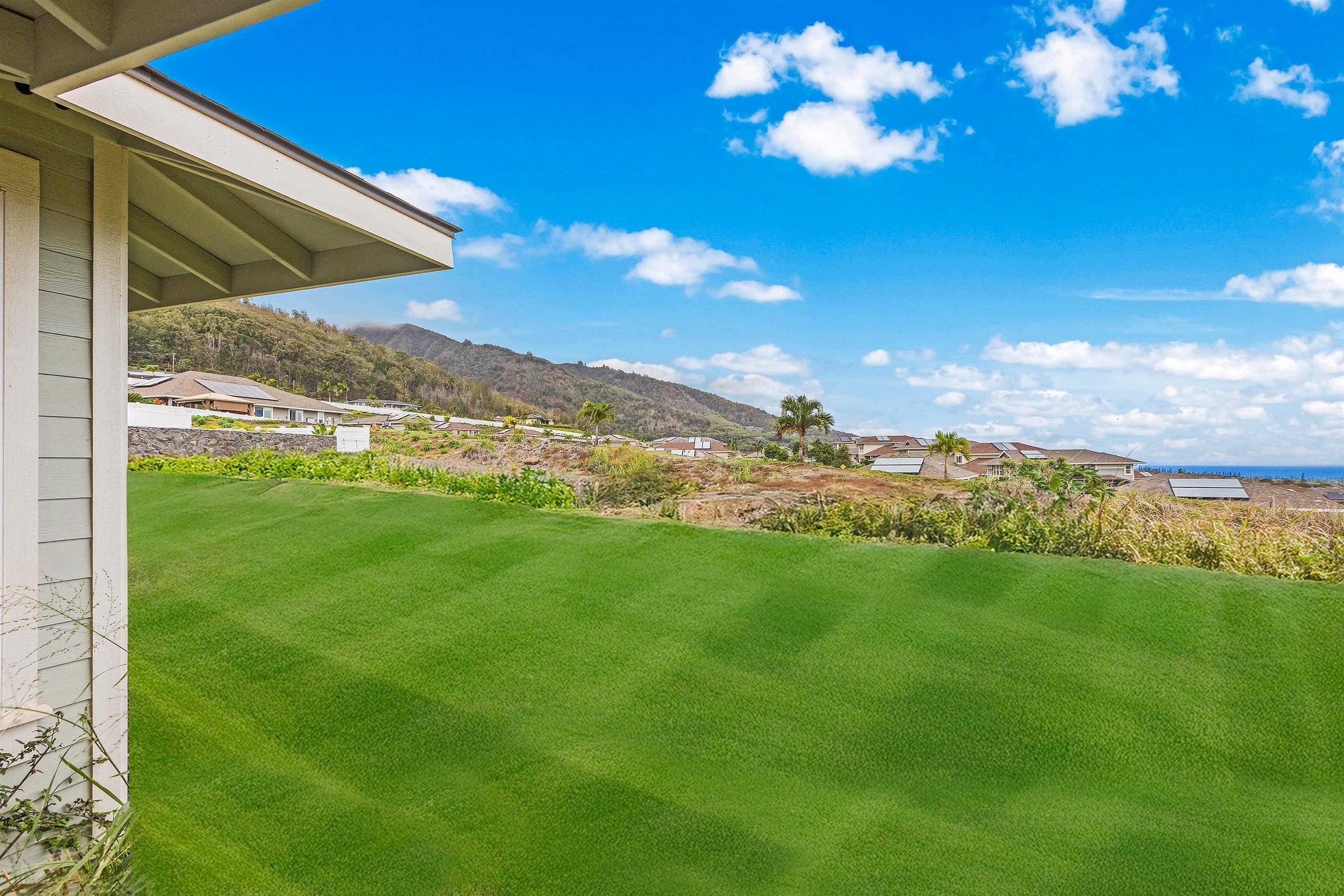153  Pua Kalaunu Loop Kehalani, Wailuku home - photo 26 of 36