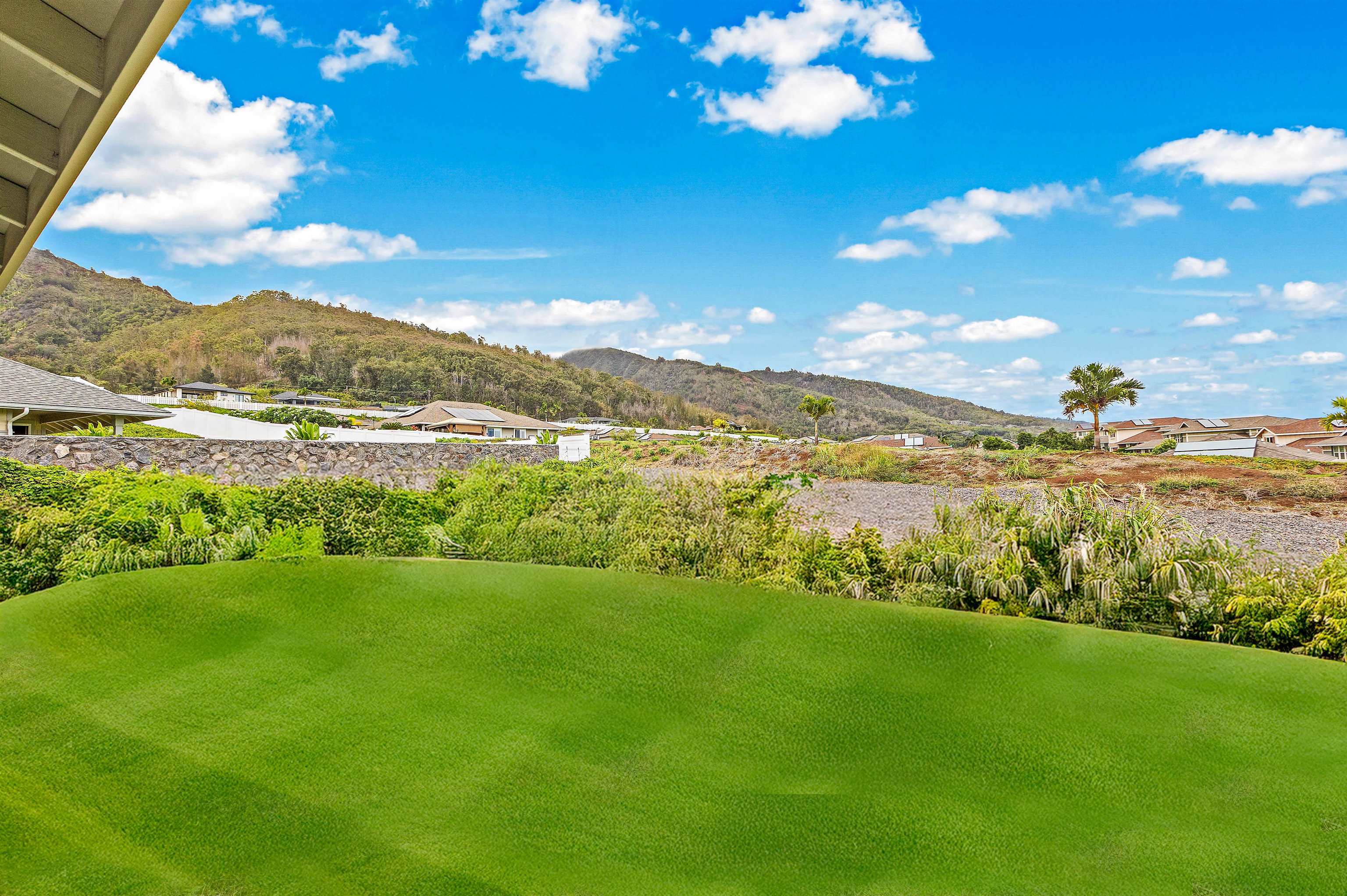 153  Pua Kalaunu Loop Kehalani, Wailuku home - photo 27 of 36