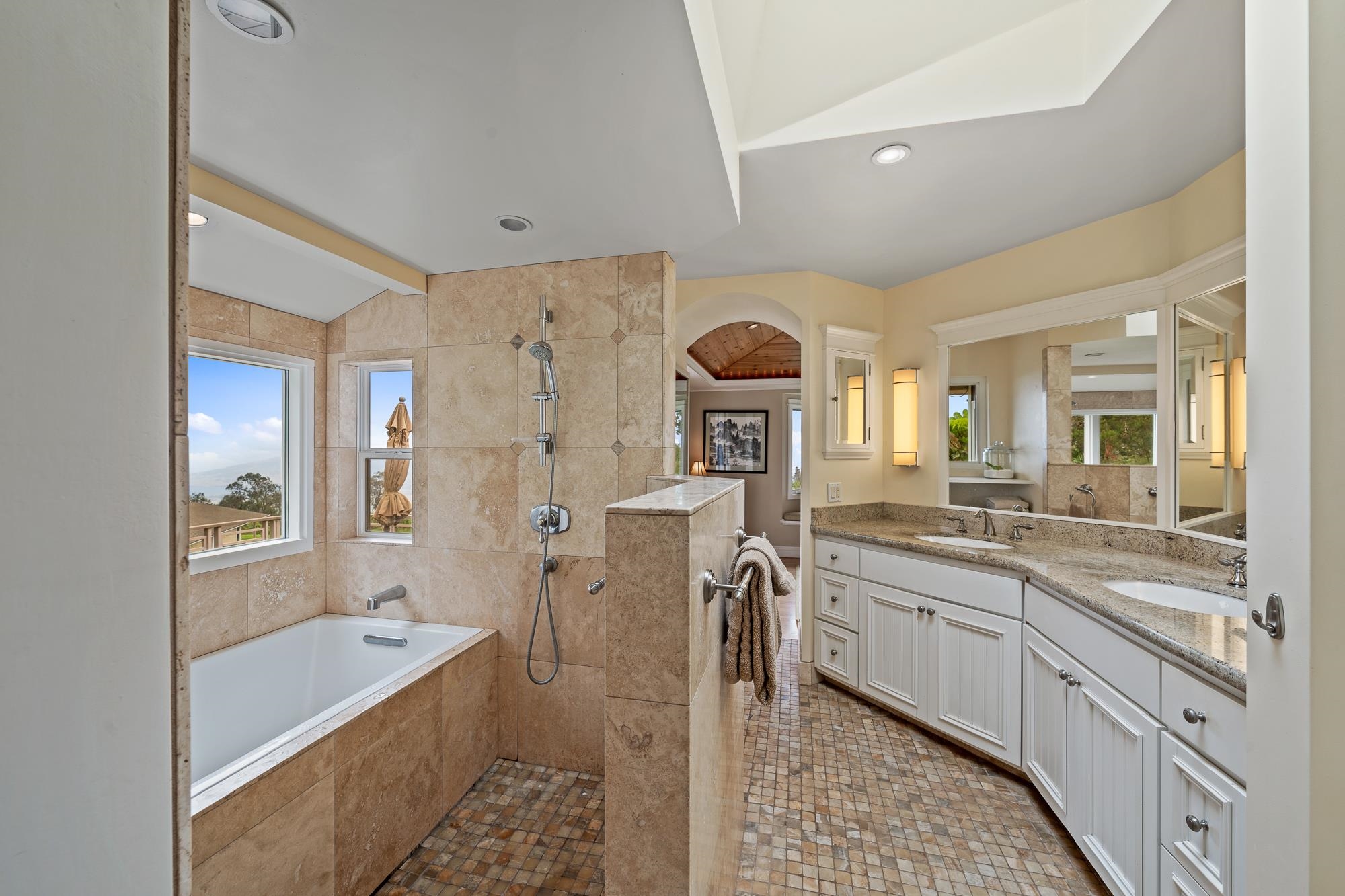 154  Cooke Rd , Kula/Ulupalakua/Kanaio home - photo 19 of 36