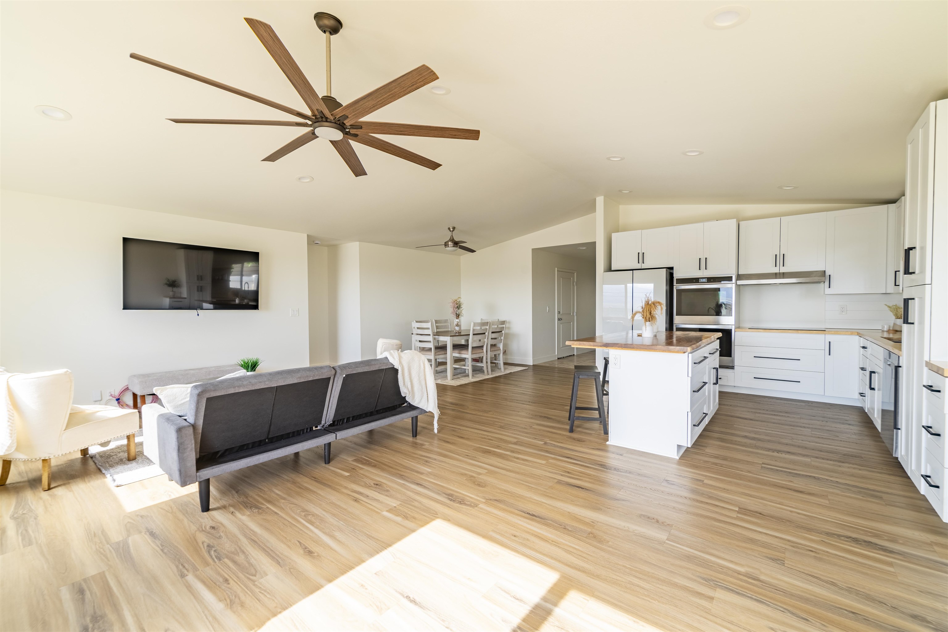 155  Iniiniki St Waikapu, Wailuku home - photo 13 of 34