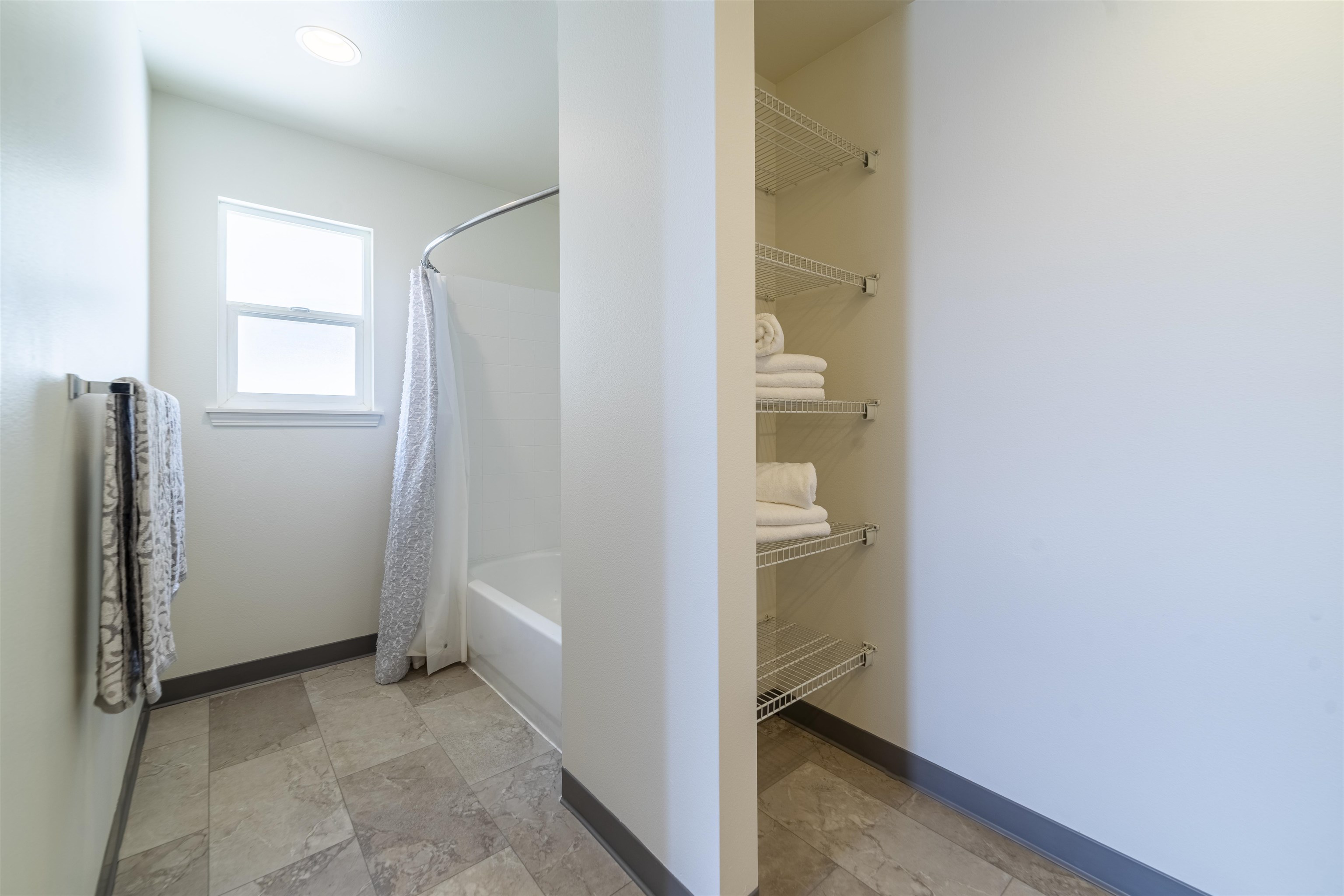 155  Iniiniki St Waikapu, Wailuku home - photo 20 of 34