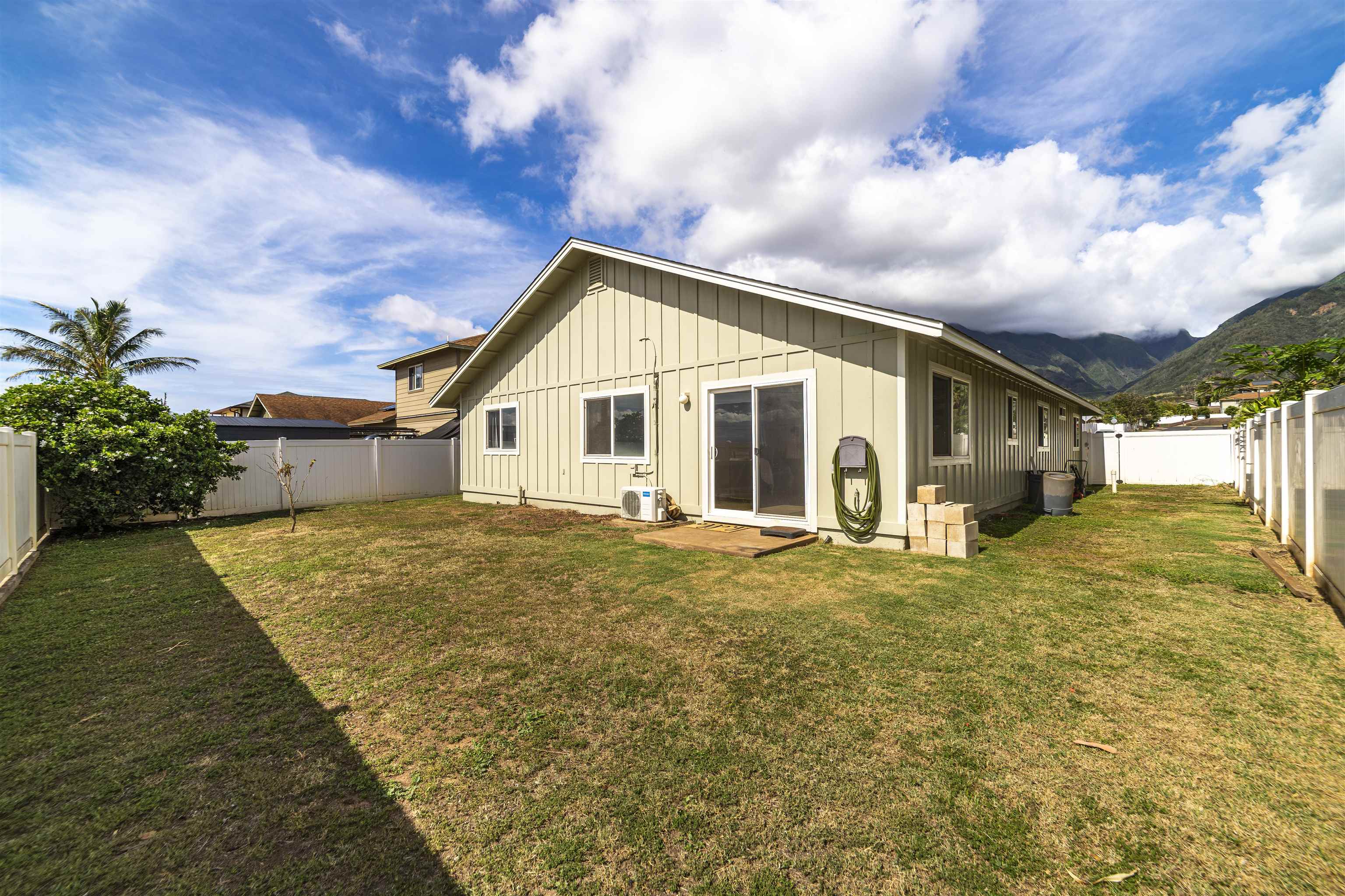 155  Iniiniki St Waikapu, Wailuku home - photo 28 of 34