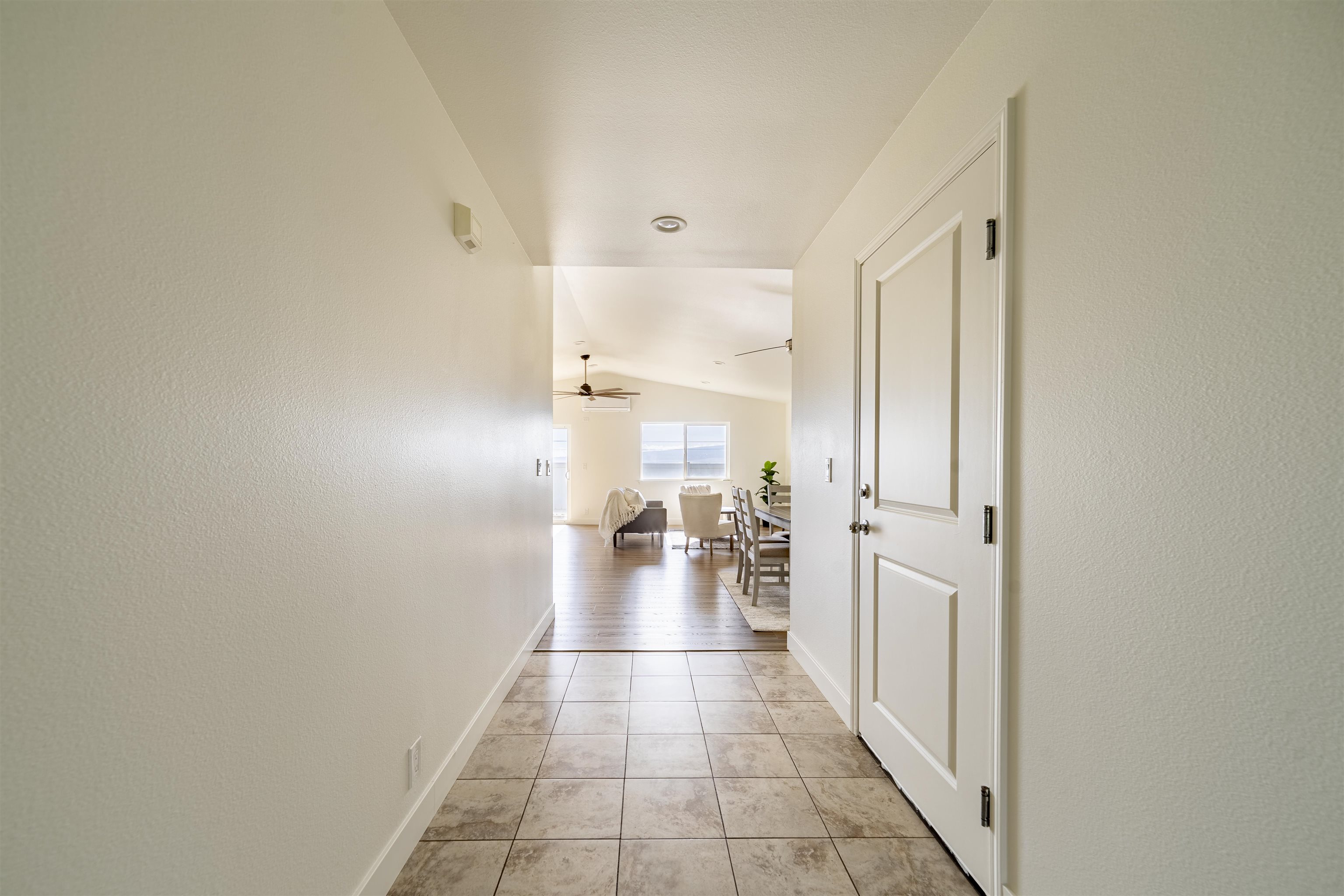 155  Iniiniki St Waikapu, Wailuku home - photo 4 of 34