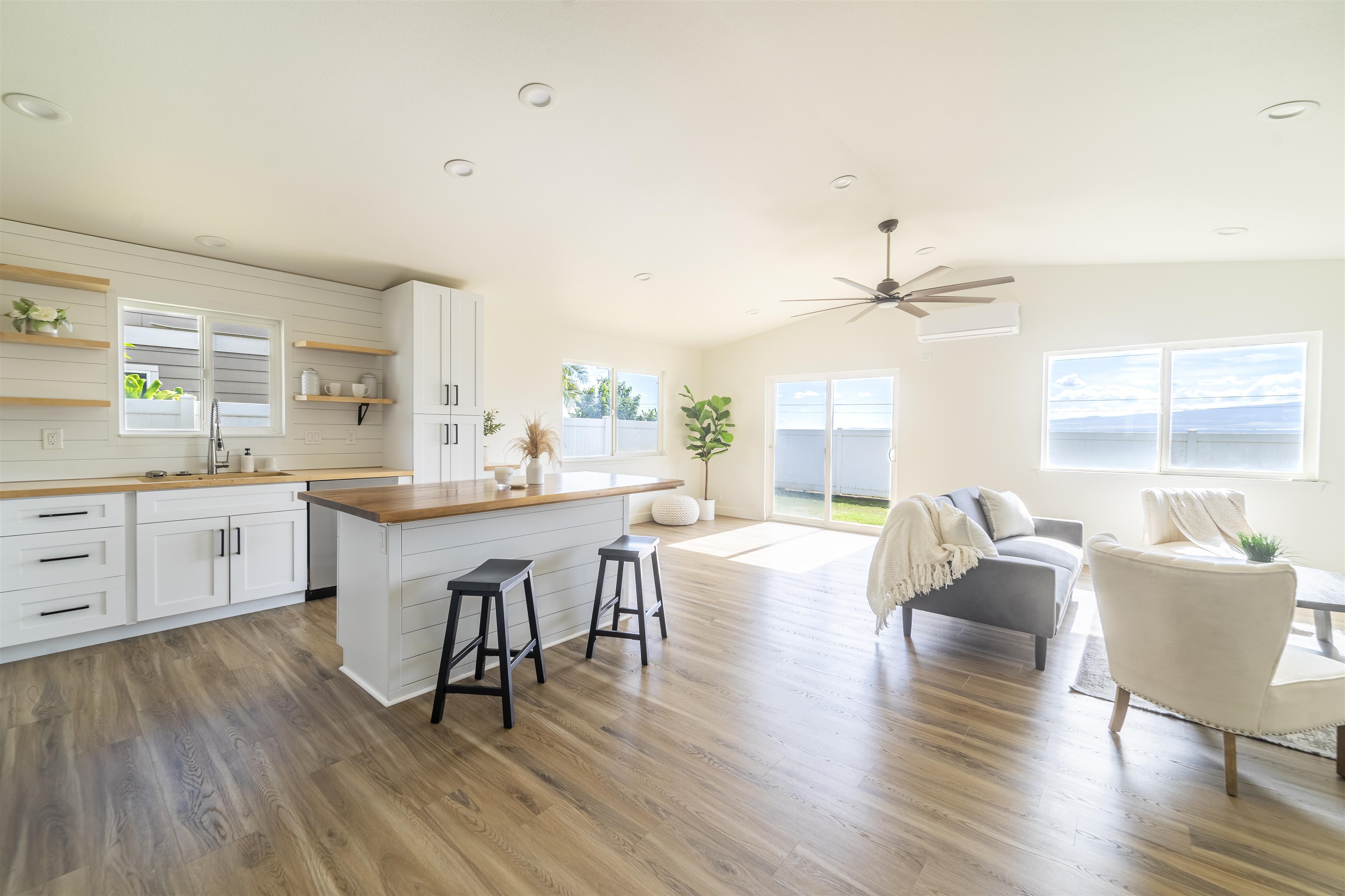 155  Iniiniki St Waikapu, Wailuku home - photo 5 of 34