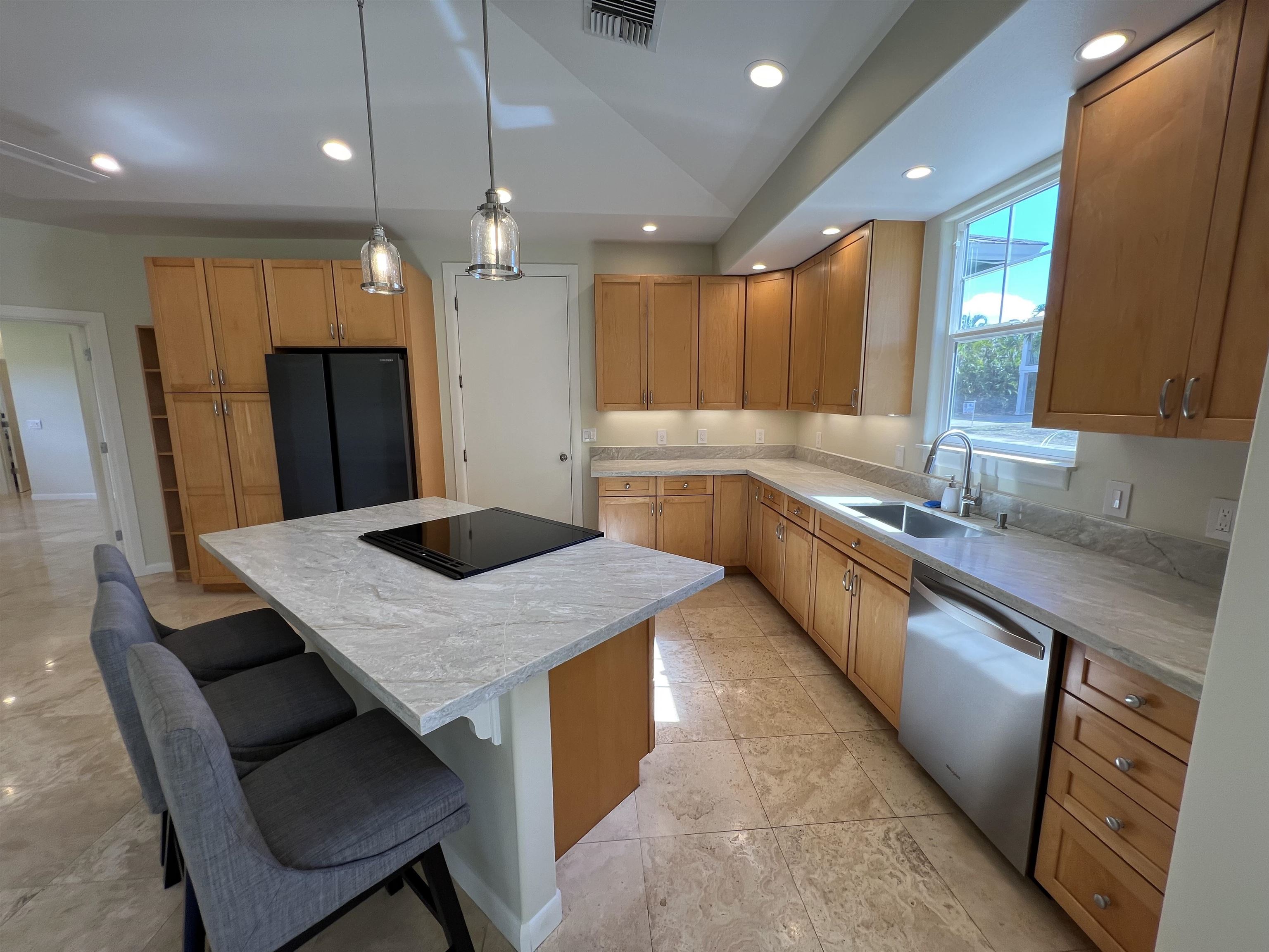 155  Kuli Puu St South Kihei, Kihei home - photo 11 of 50