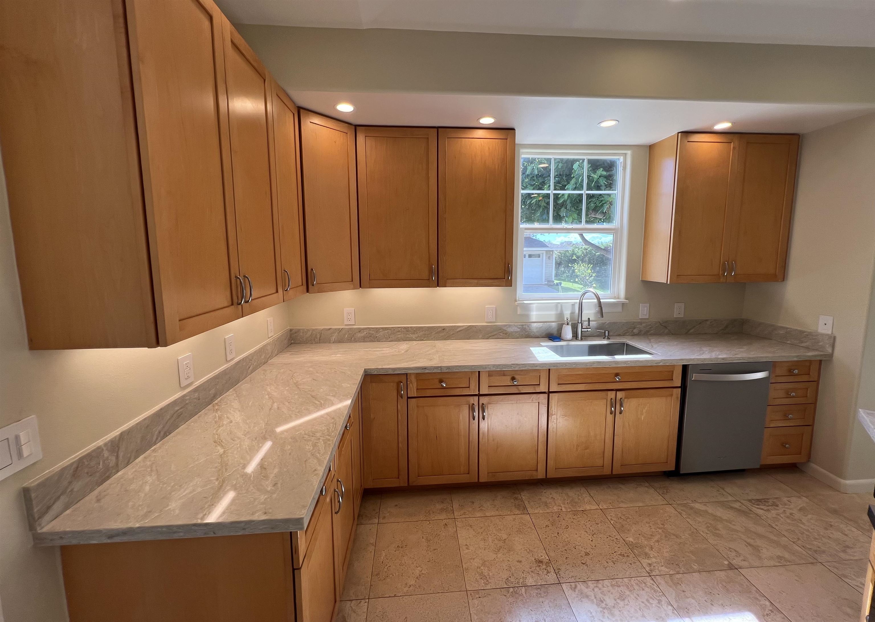 155  Kuli Puu St South Kihei, Kihei home - photo 5 of 50