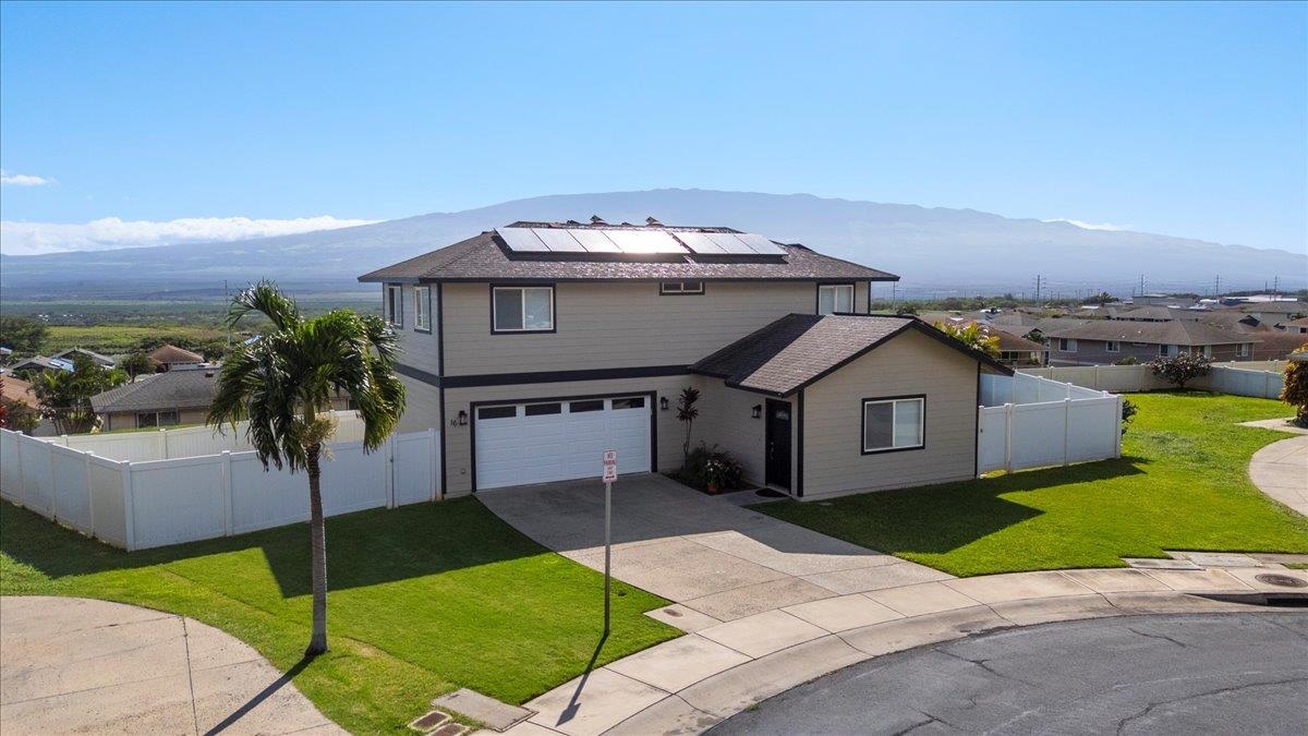 16  Hookomo Pl , Wailuku home - photo 2 of 45