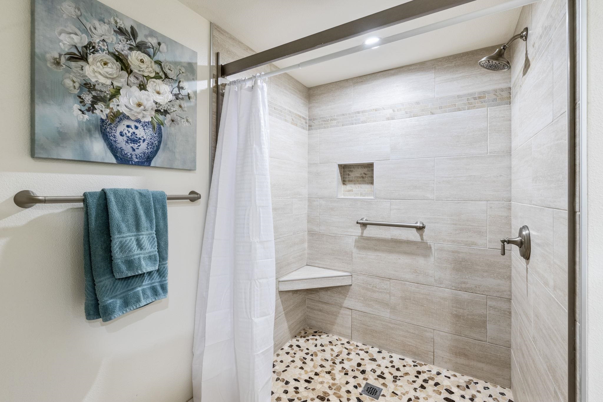 Kai Makani condo # D201, Kihei, Hawaii - photo 18 of 50