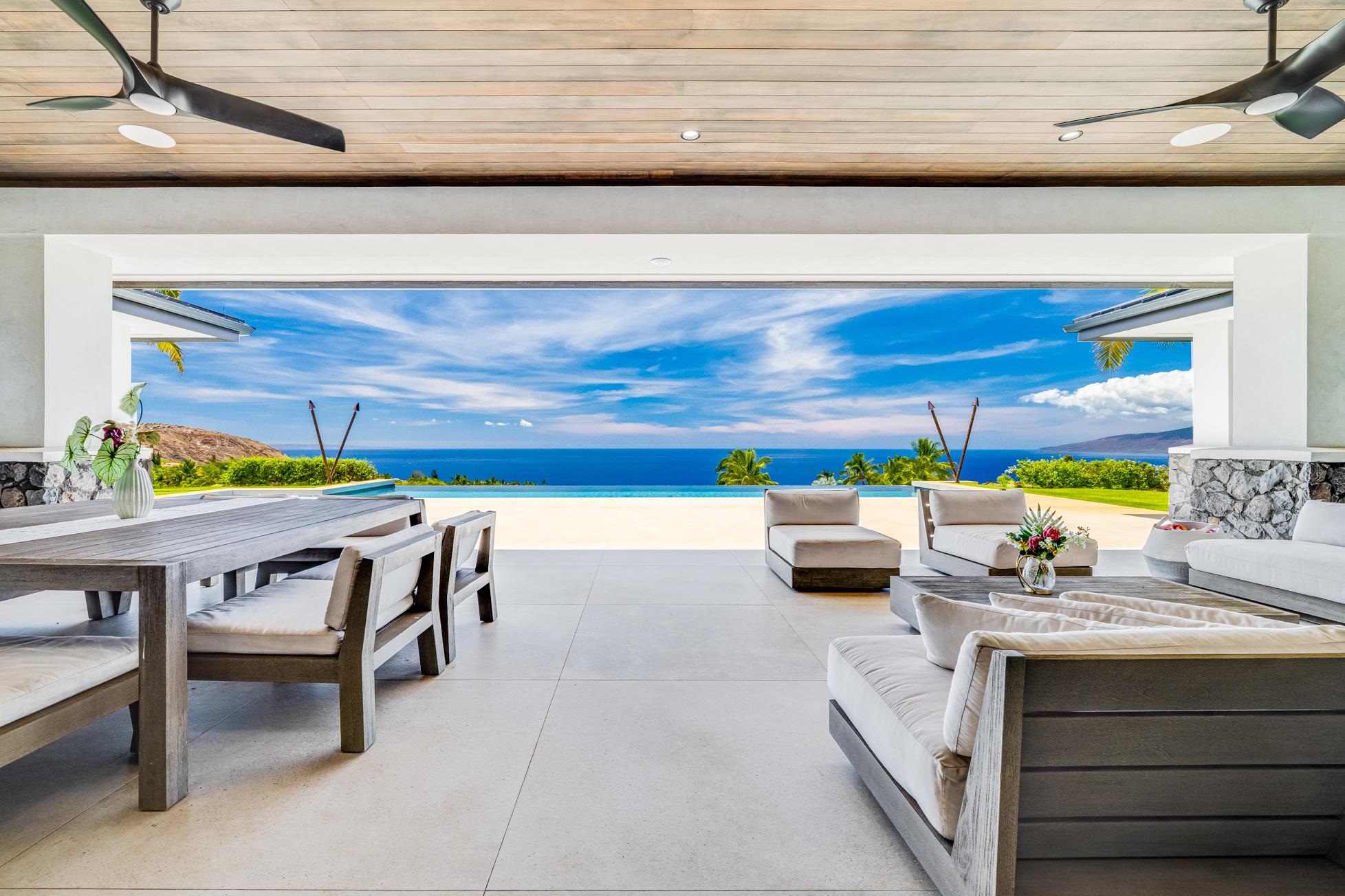 16  Kumu Niu Pl Launiupoko,  home - photo 1 of 50