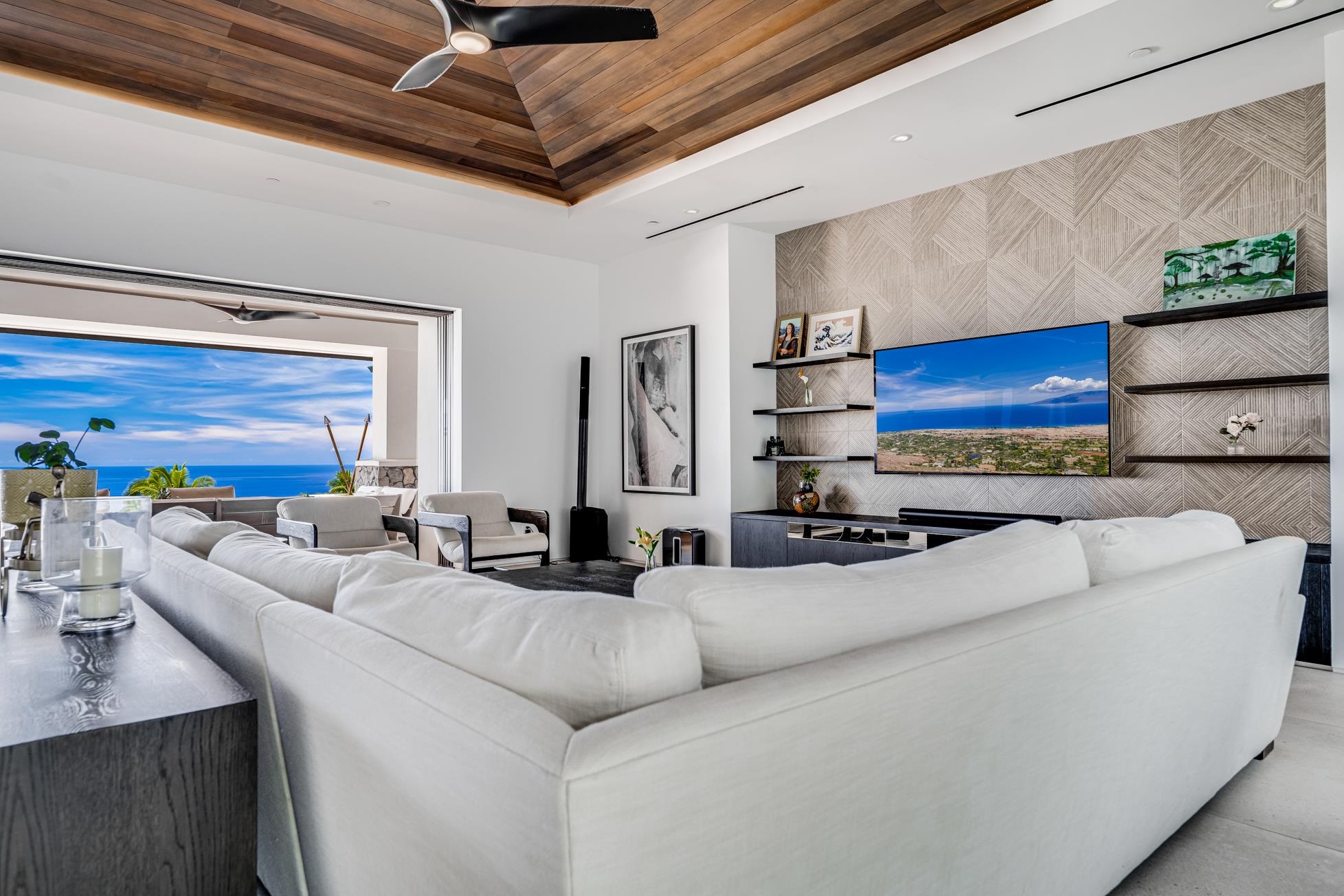 16  Kumu Niu Pl Launiupoko, Lahaina home - photo 4 of 50