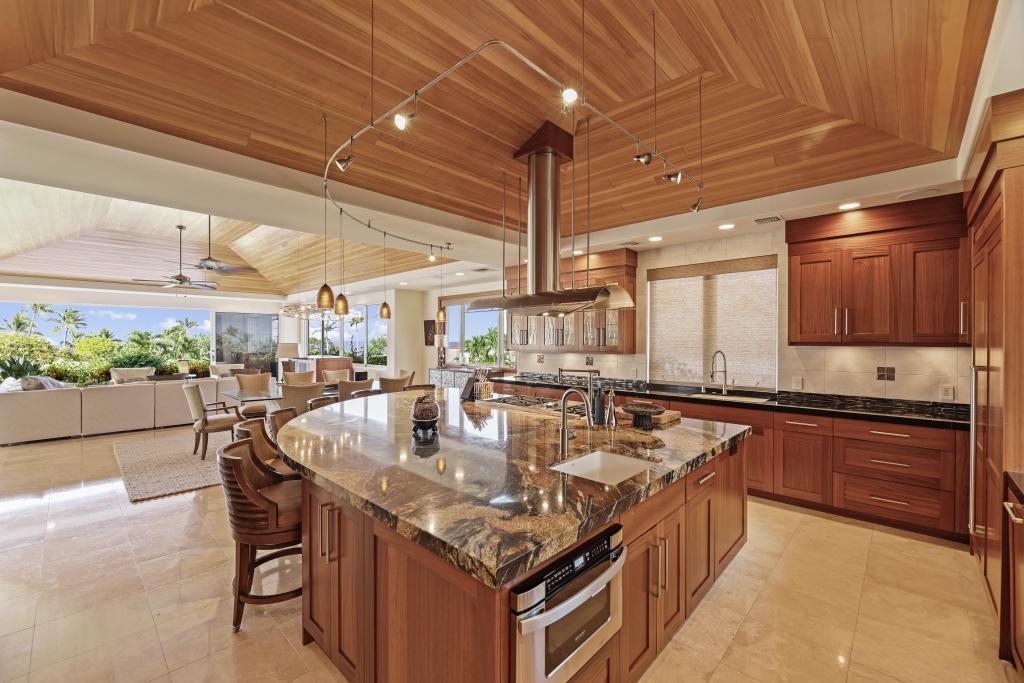 160  Heleuma Pl Wailea, Wailea/Makena home - photo 12 of 50