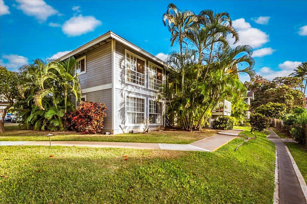 Keonekai Villages condo # 12-106, Kihei, Hawaii - photo 3 of 14