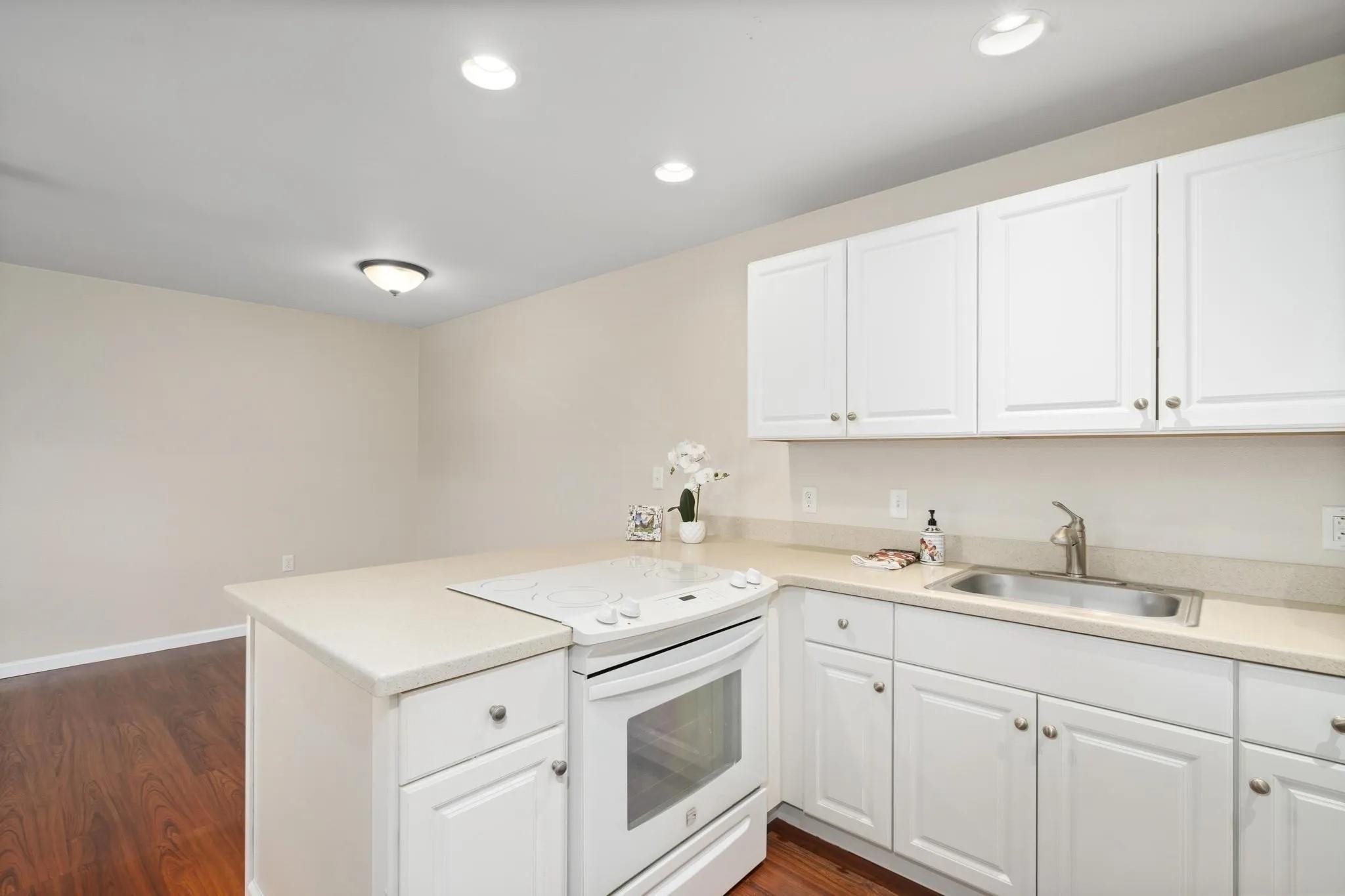 Keonekai Villages condo # 14-202, Kihei, Hawaii - photo 8 of 21