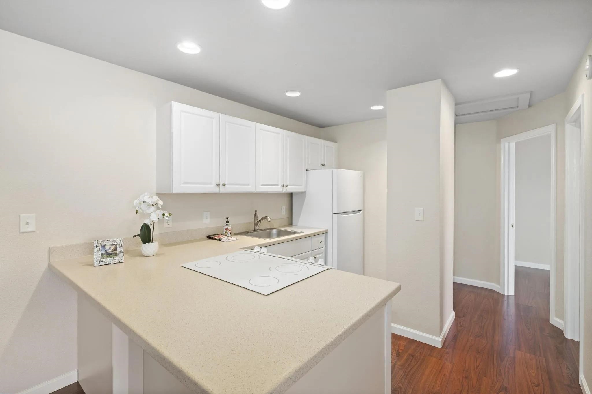 Keonekai Villages condo # 14-202, Kihei, Hawaii - photo 9 of 21