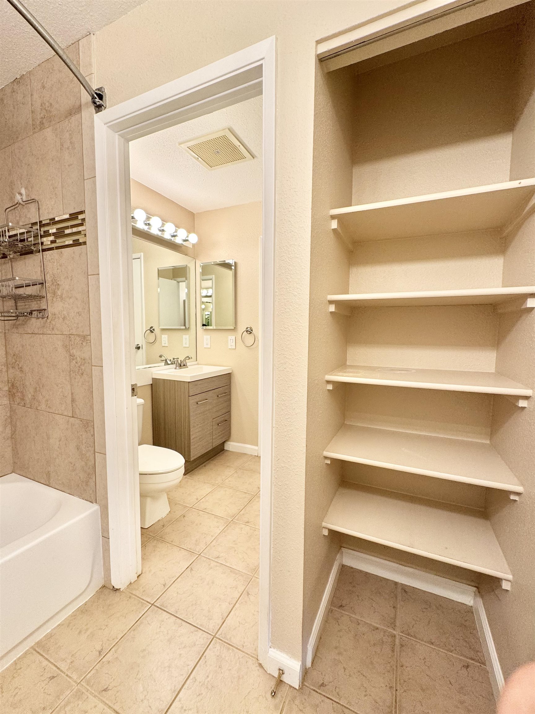 Keonekai Villages condo # 18-201, Kihei, Hawaii - photo 18 of 24