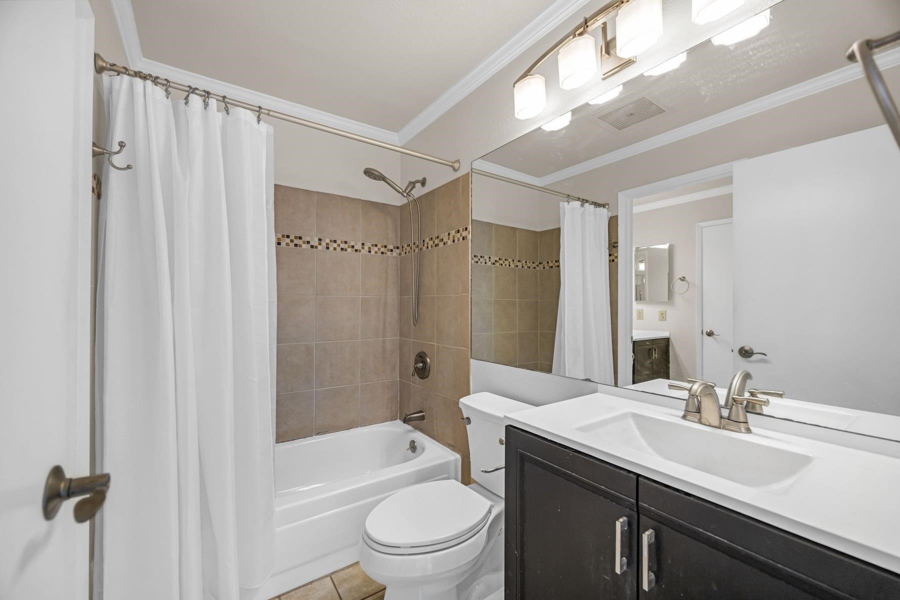 Keonekai Villages condo # 18-202, Kihei, Hawaii - photo 21 of 25