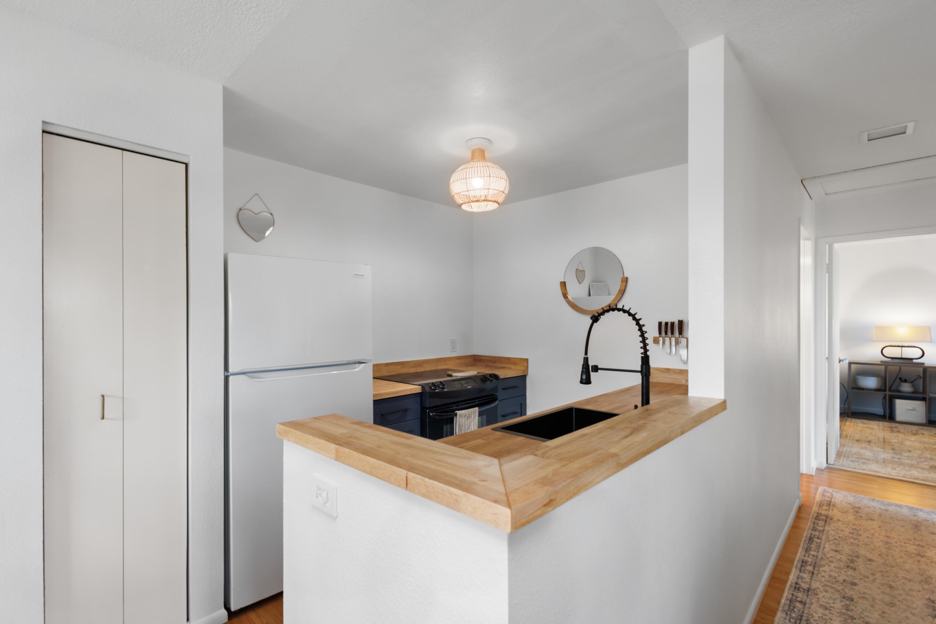 Keonekai Villages condo # 22-201, Kihei, Hawaii - photo 6 of 37