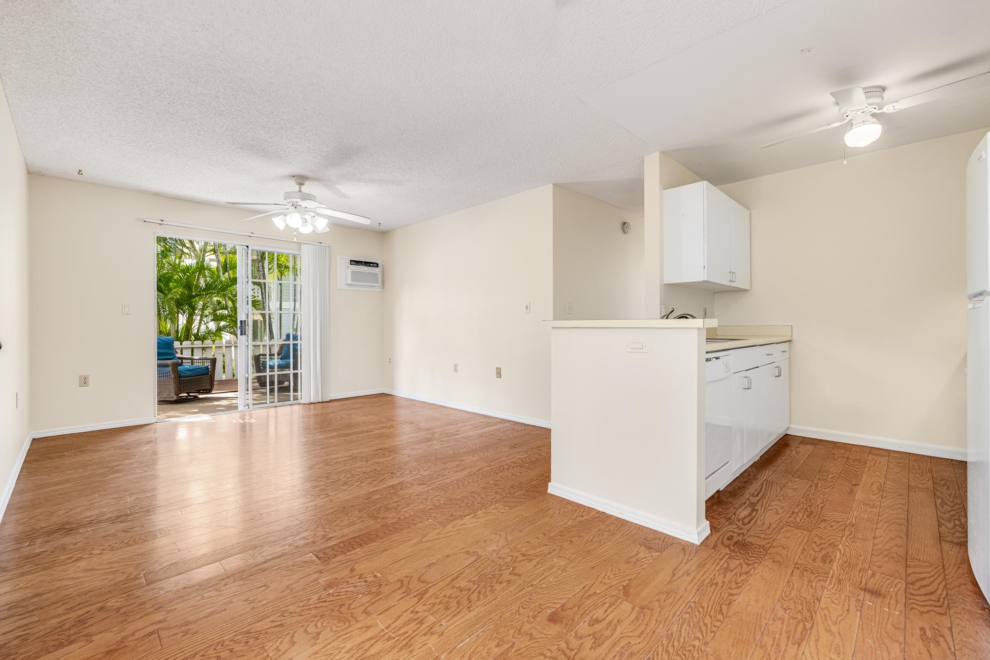 Keonekai Villages condo # 8-102, Kihei, Hawaii - photo 5 of 44