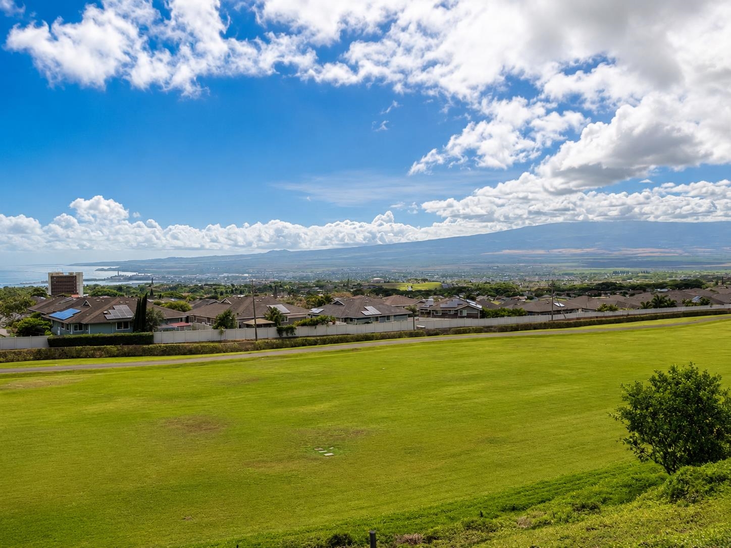 160  Kilioopu St , Wailuku home - photo 42 of 49