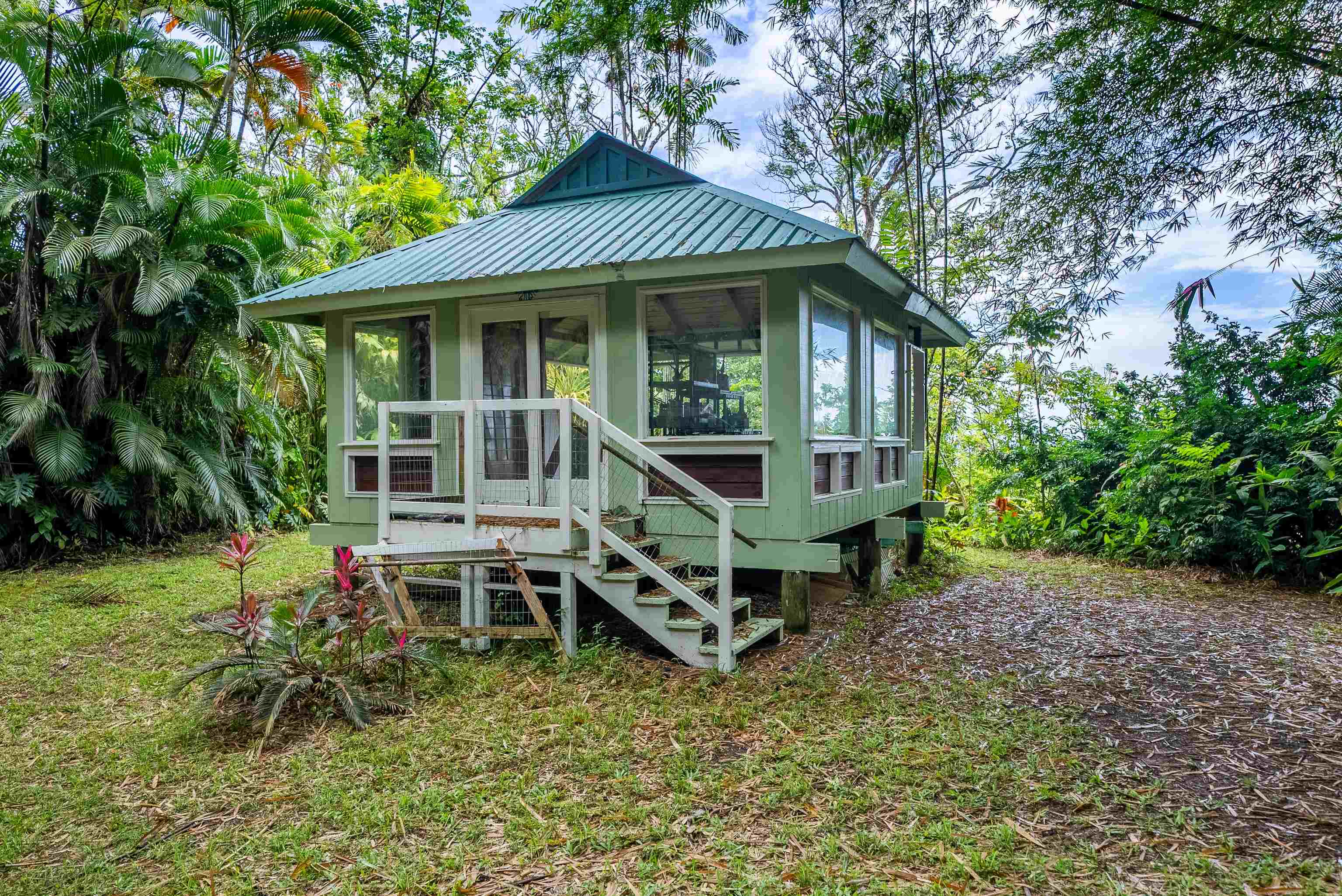 1600  Lower Nahiku Rd Lower Nahiku, Hana home - photo 9 of 23