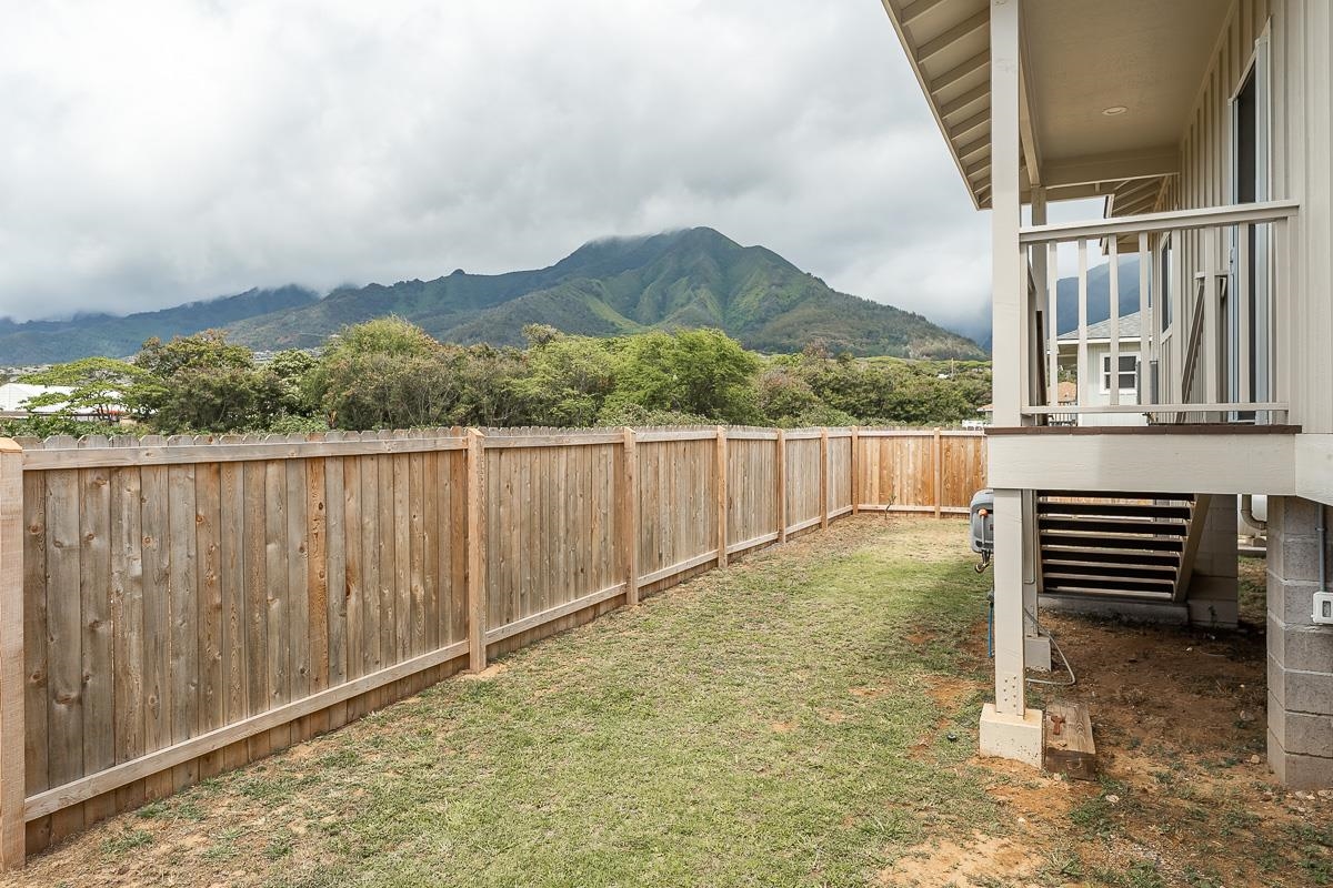 1603  Makahala Pl , Wailuku home - photo 6 of 40