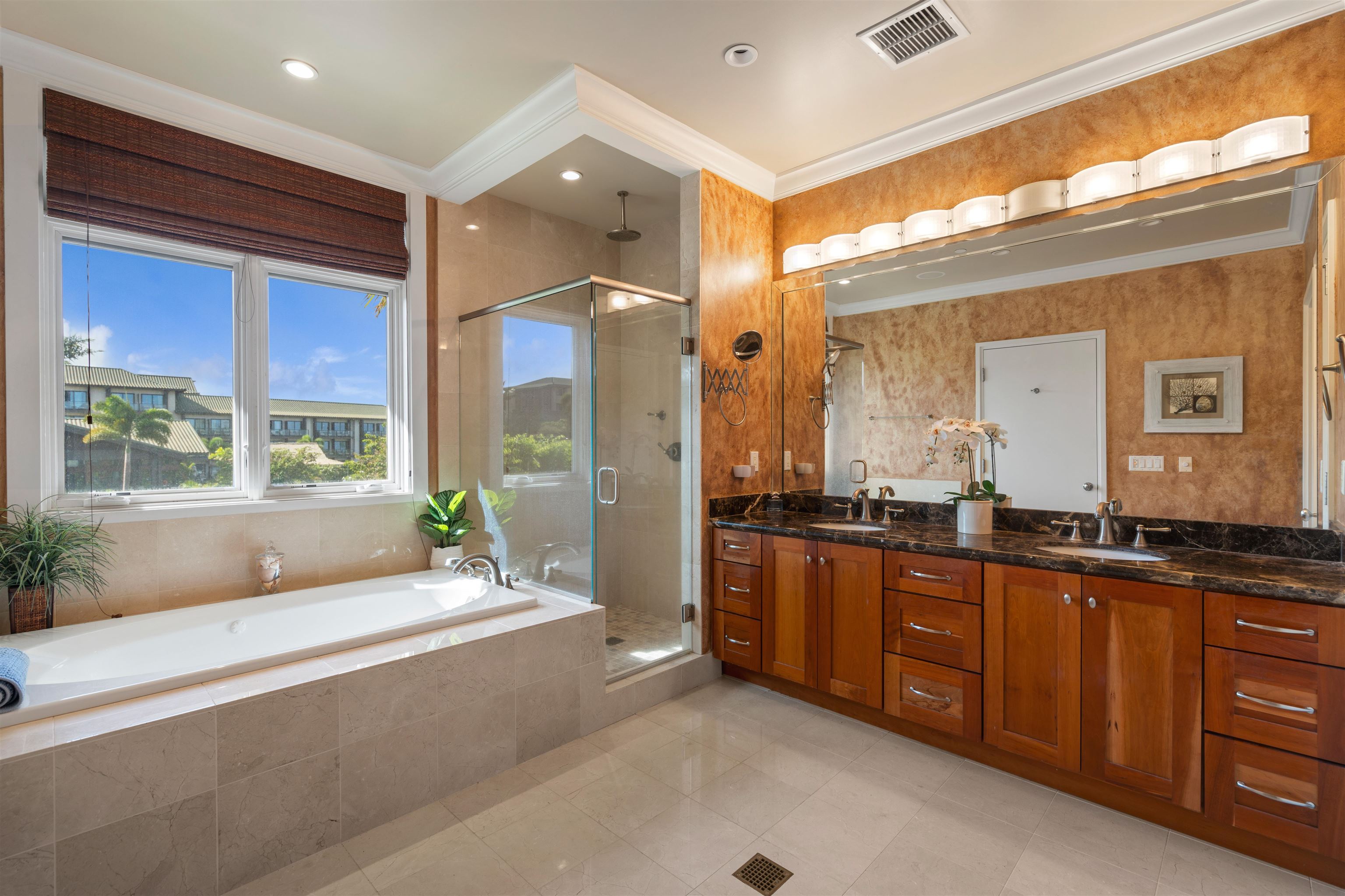 Wailea Town Center condo # D-201, Kihei, Hawaii - photo 18 of 36