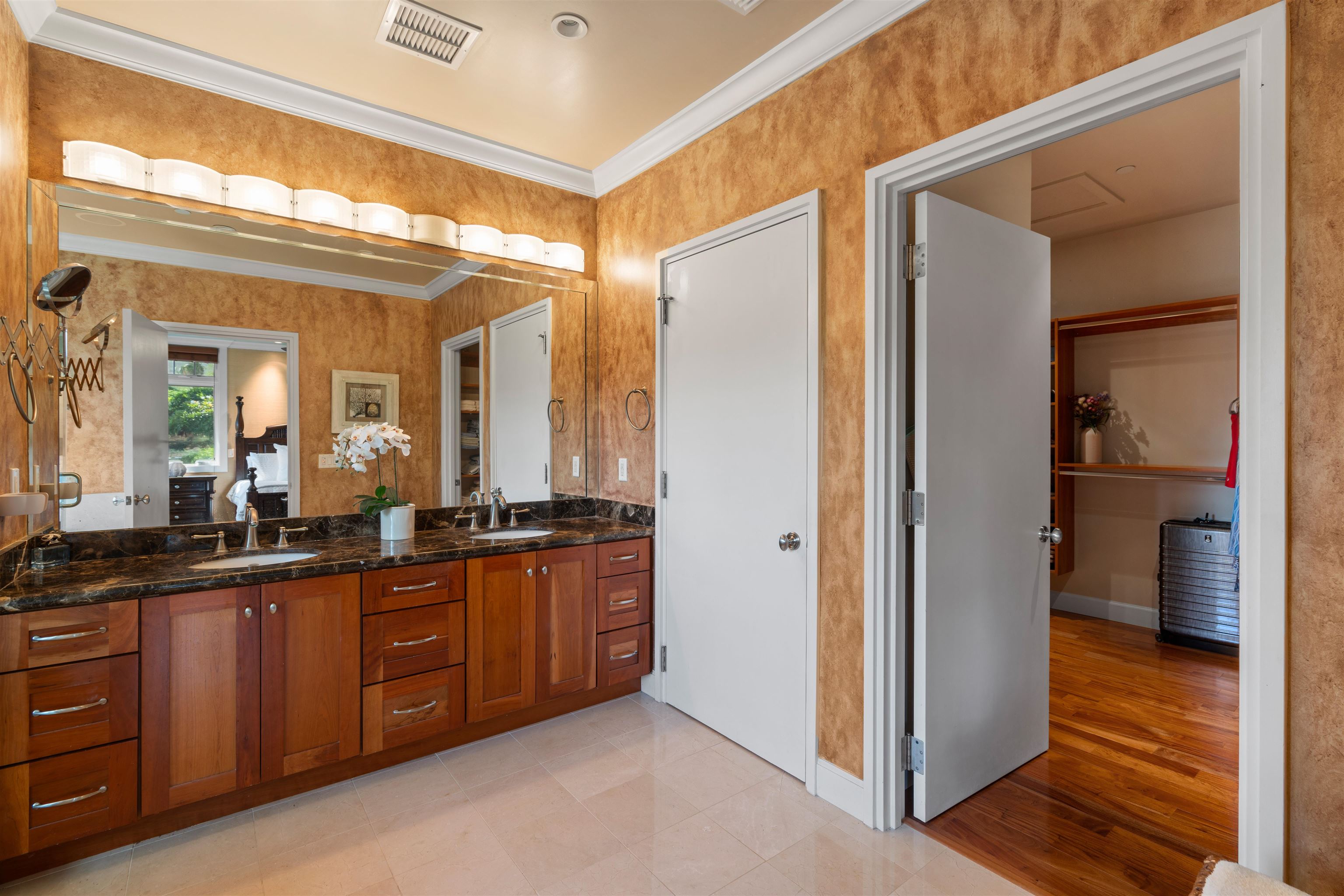 Wailea Town Center condo # D-201, Kihei, Hawaii - photo 21 of 36