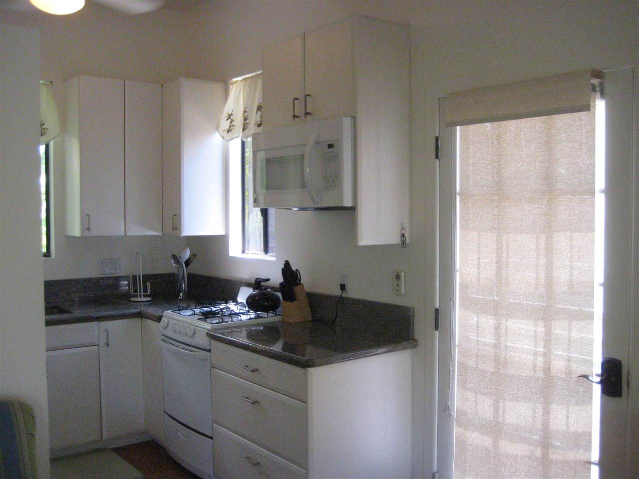 1627  S Alaniu Pl Halama, Kihei home - photo 22 of 29