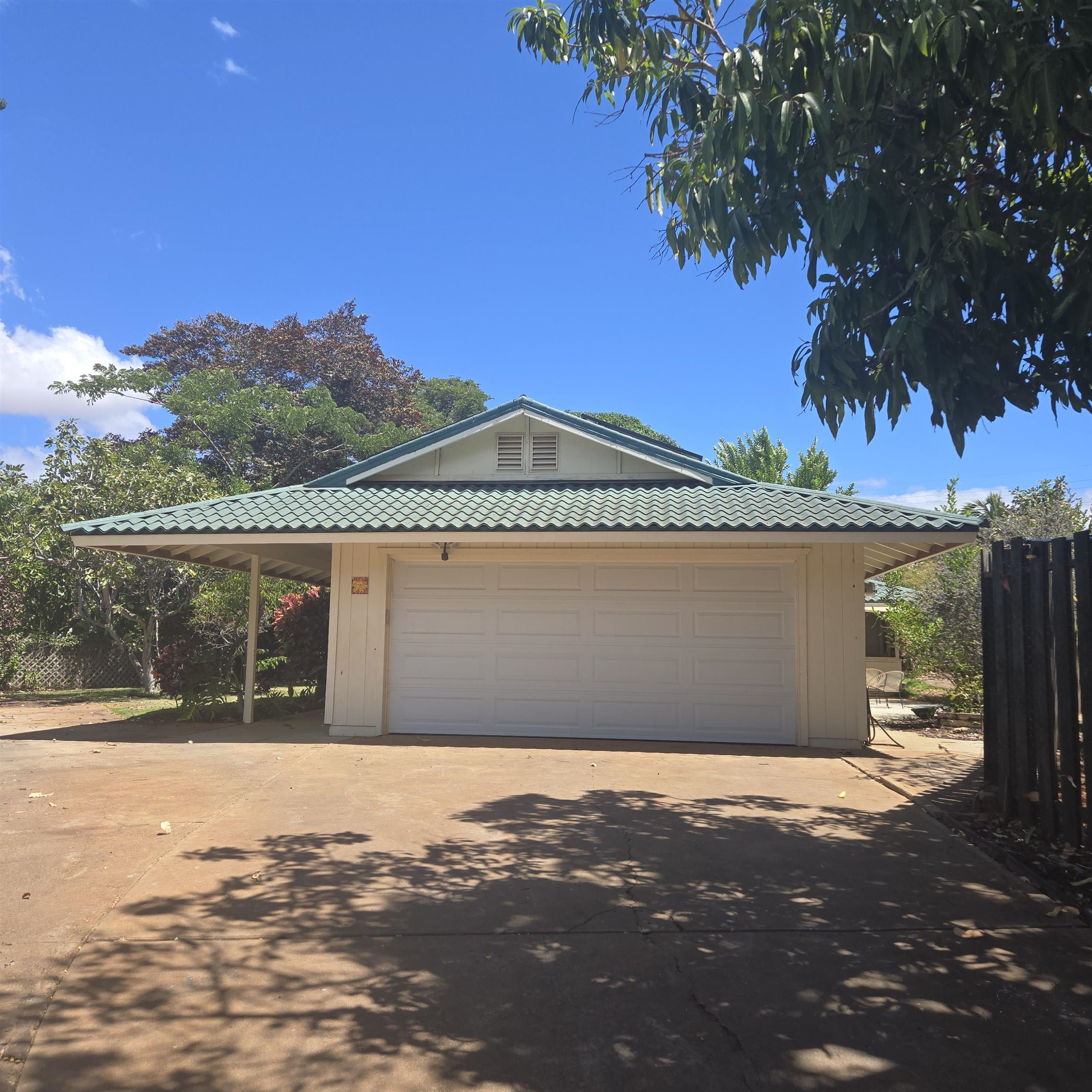 163  Mehani Cir Waimahaihai, Kihei home - photo 2 of 17