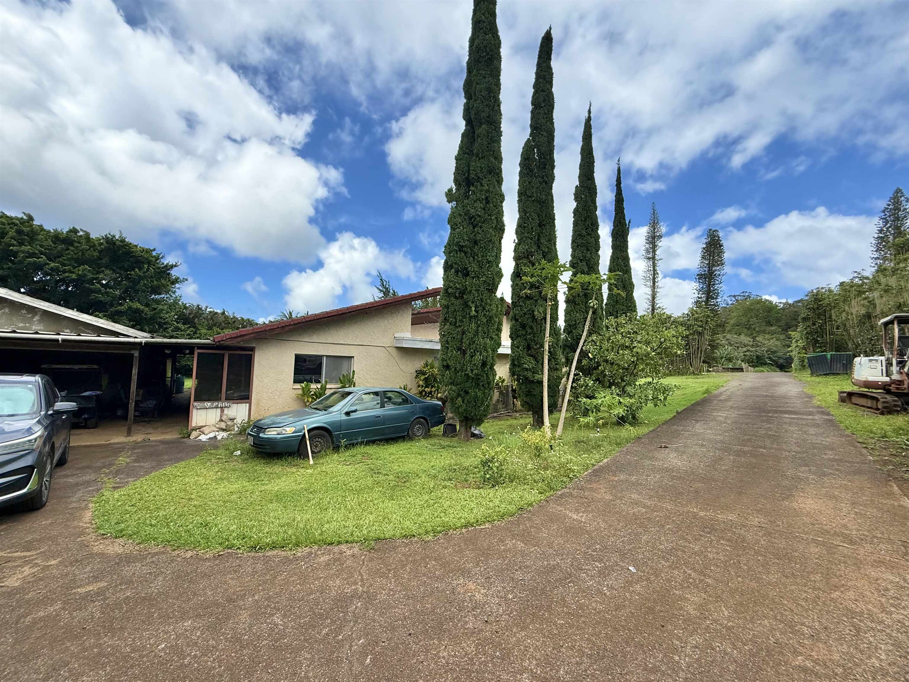 1630  Kauhikoa Rd , Haiku home - photo 2 of 48
