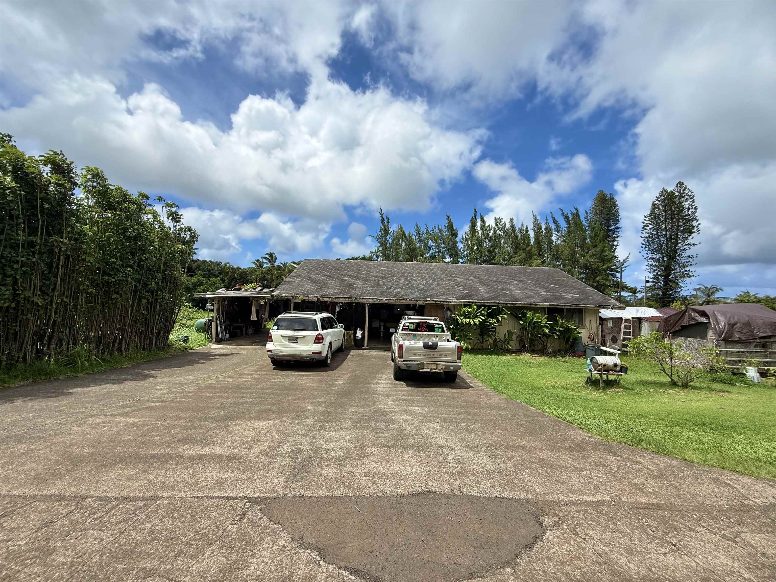 1630  Kauhikoa Rd , Haiku home - photo 8 of 48