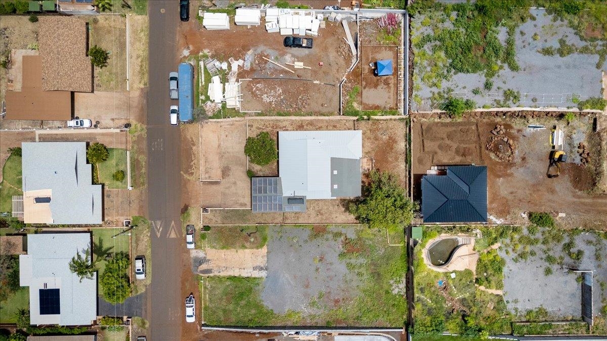 1648  Ainakea Rd Wahikuli, Lahaina home - photo 3 of 49