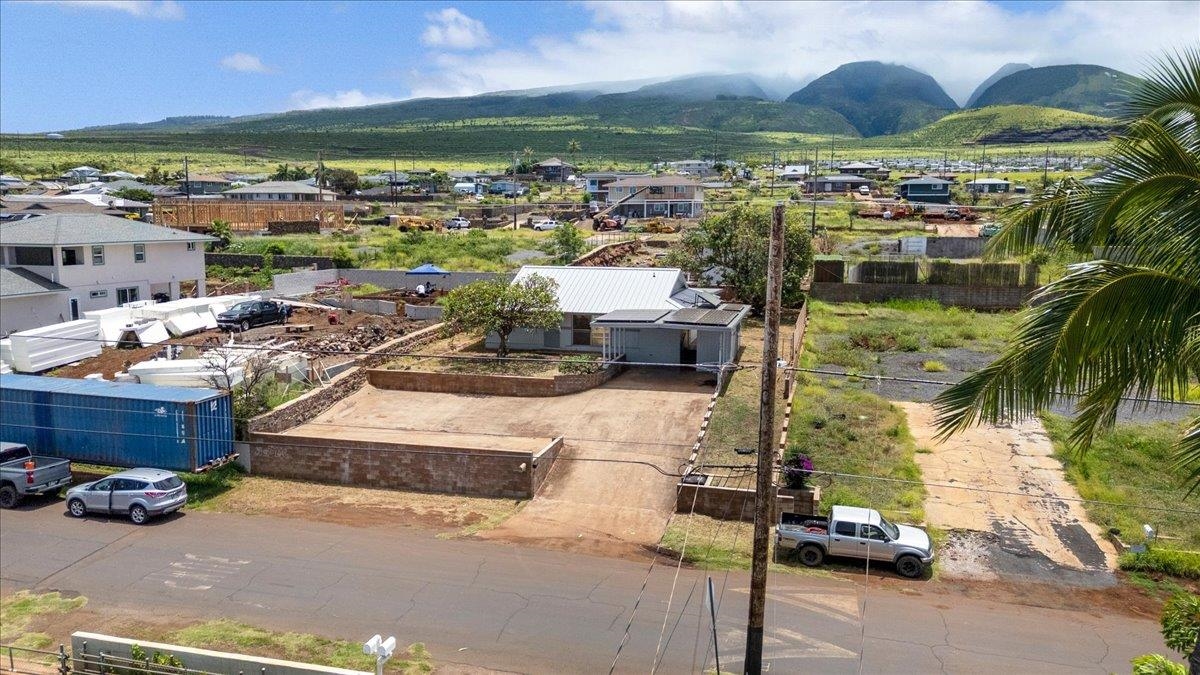 1648  Ainakea Rd Wahikuli, Lahaina home - photo 4 of 49