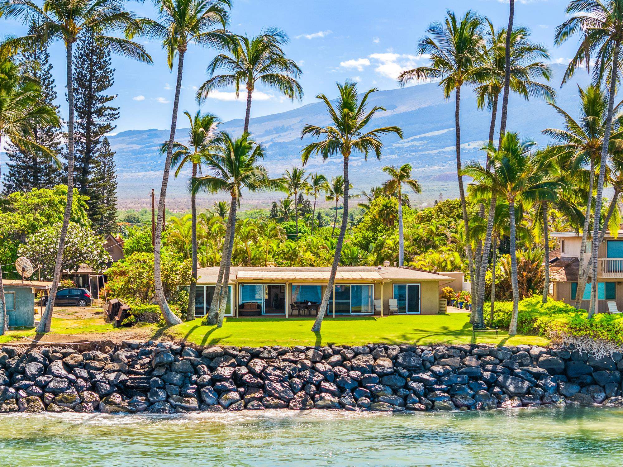 1656  Halama St , Kihei home - photo 2 of 42