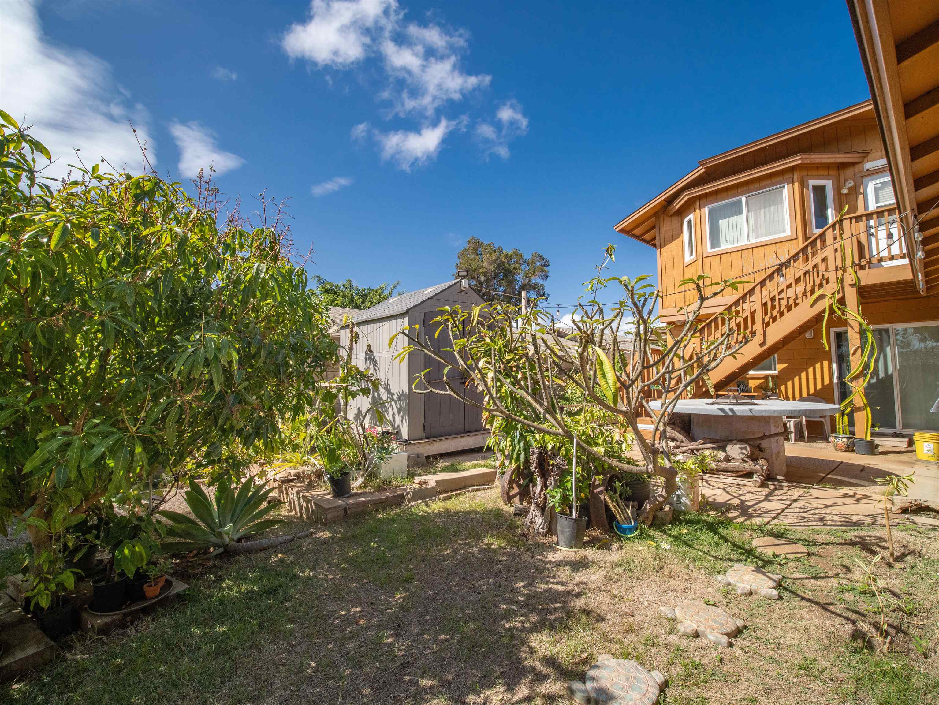 166  Eleu Pl , Kihei home - photo 38 of 44