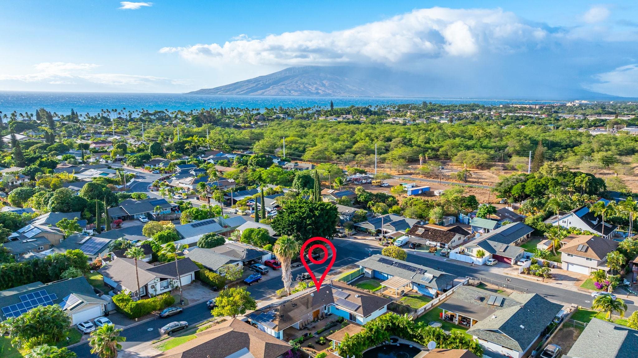 1669  Hoonanea St , Kihei home - photo 2 of 50