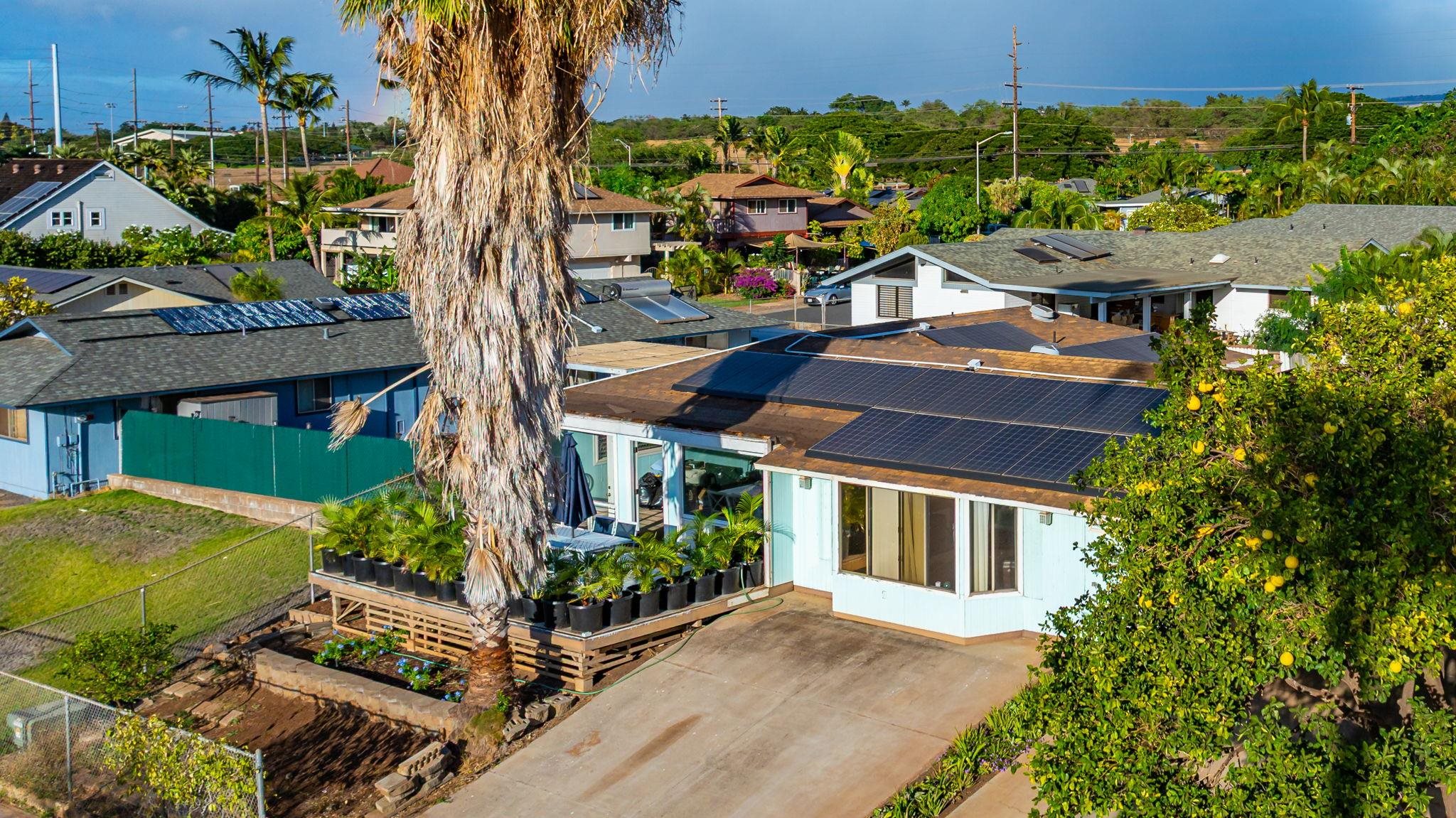 1669  Hoonanea St , Kihei home - photo 15 of 50