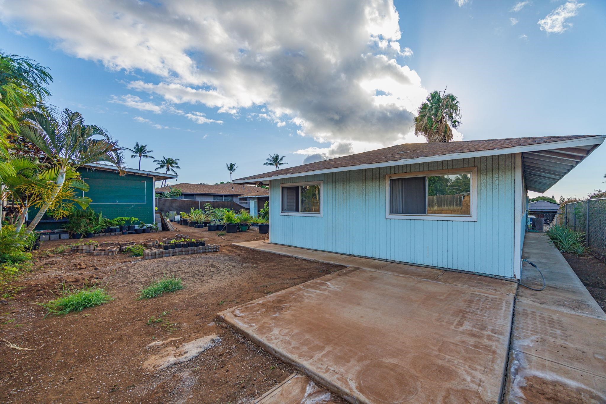 1669  Hoonanea St , Kihei home - photo 23 of 50