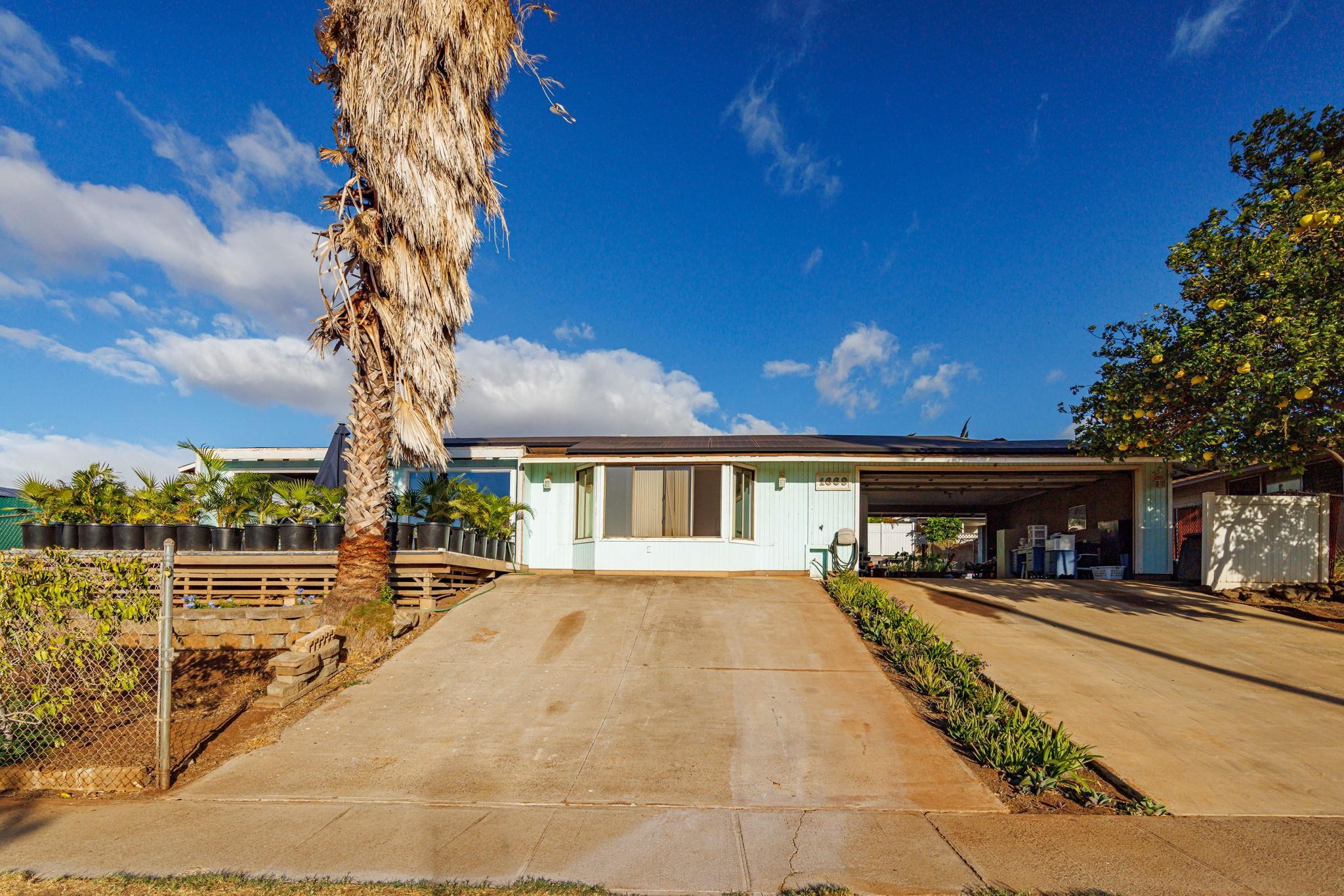 1669  Hoonanea St , Kihei home - photo 9 of 50