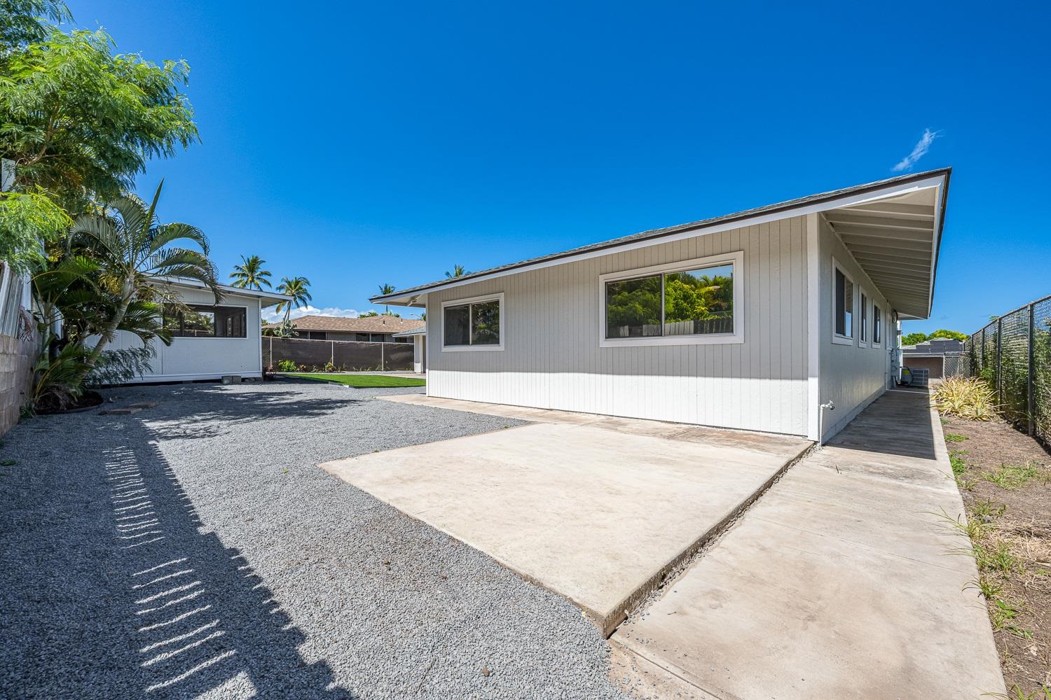 1669  Hoonanea St , Kihei home - photo 36 of 50