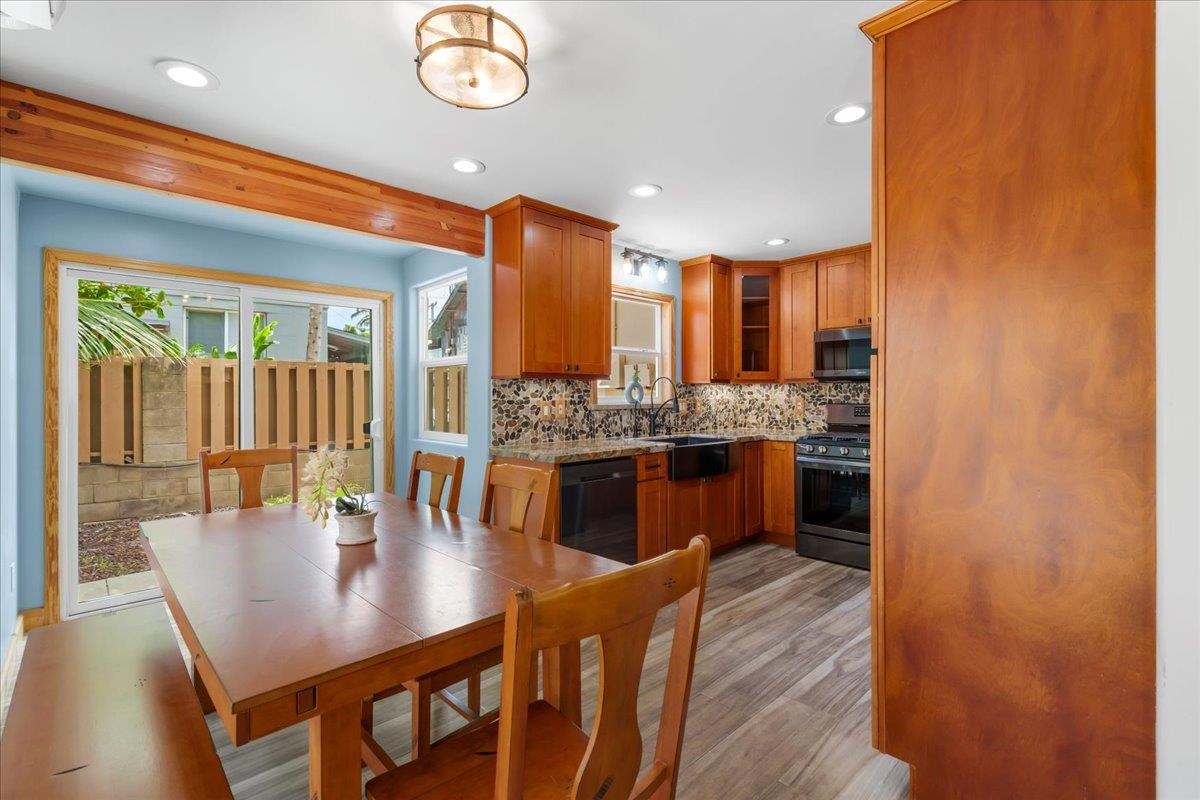 167  Lower Waiehu Beach Rd , Wailuku home - photo 12 of 38