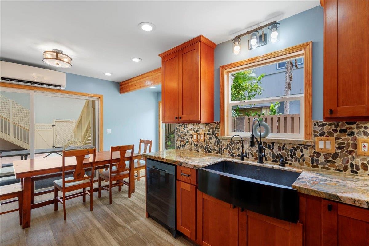 167  Lower Waiehu Beach Rd , Wailuku home - photo 13 of 38